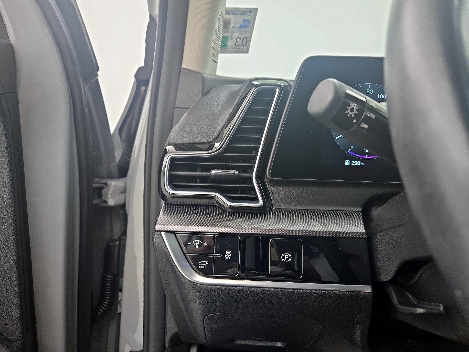 Thumbnail: 2023 Kia Sportage - 13