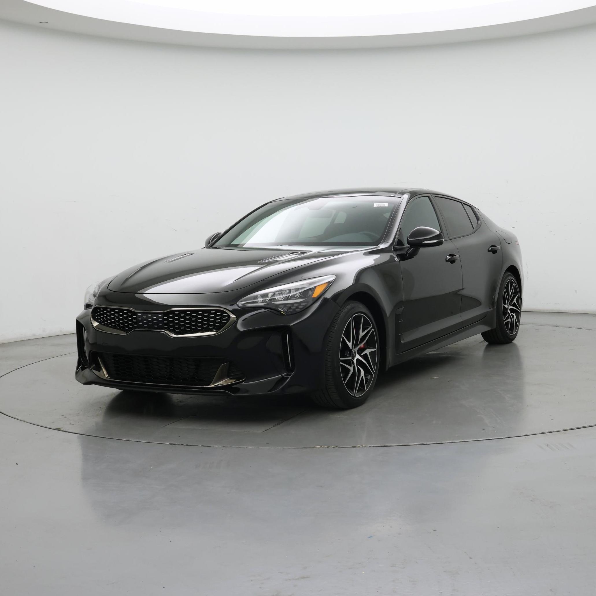 Thumbnail: 2023 Kia Stinger - 4