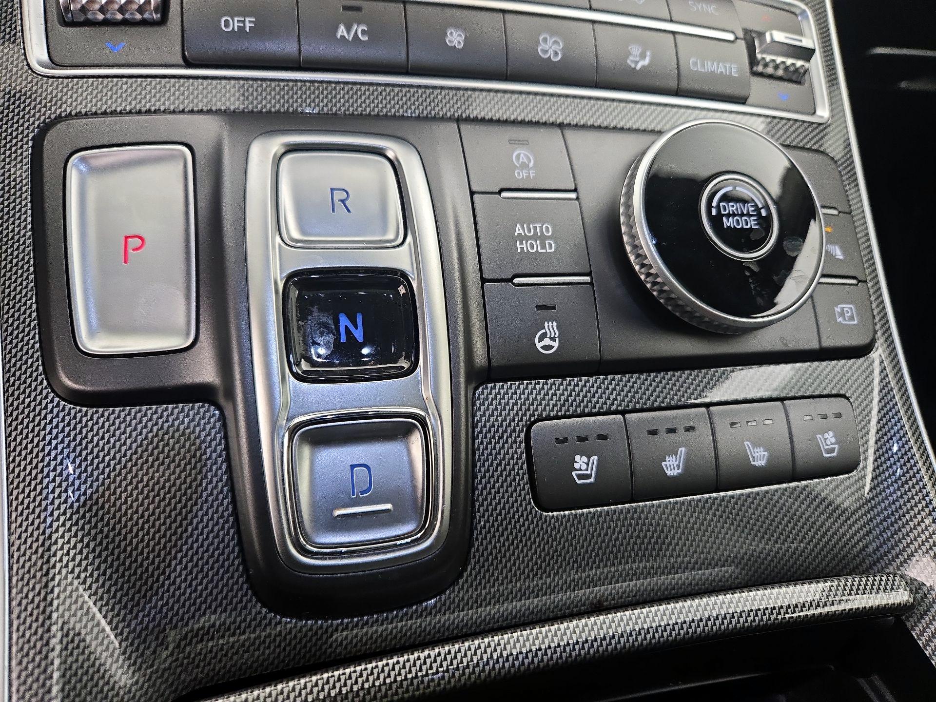 Thumbnail: 2023 Hyundai Santa Fe - 18