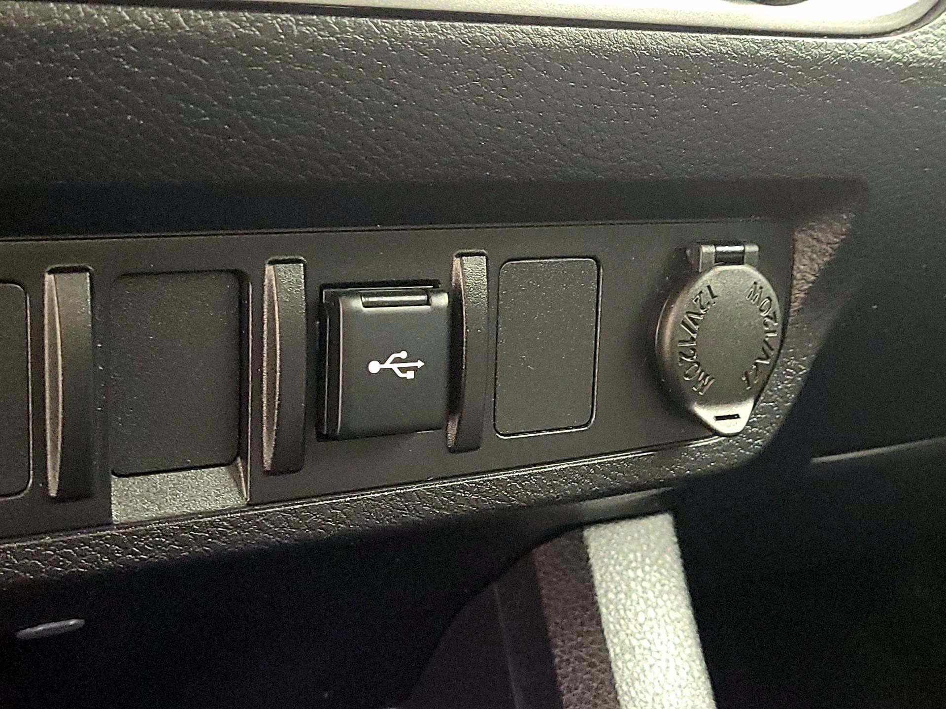 Thumbnail: 2022 Toyota Tacoma - 18