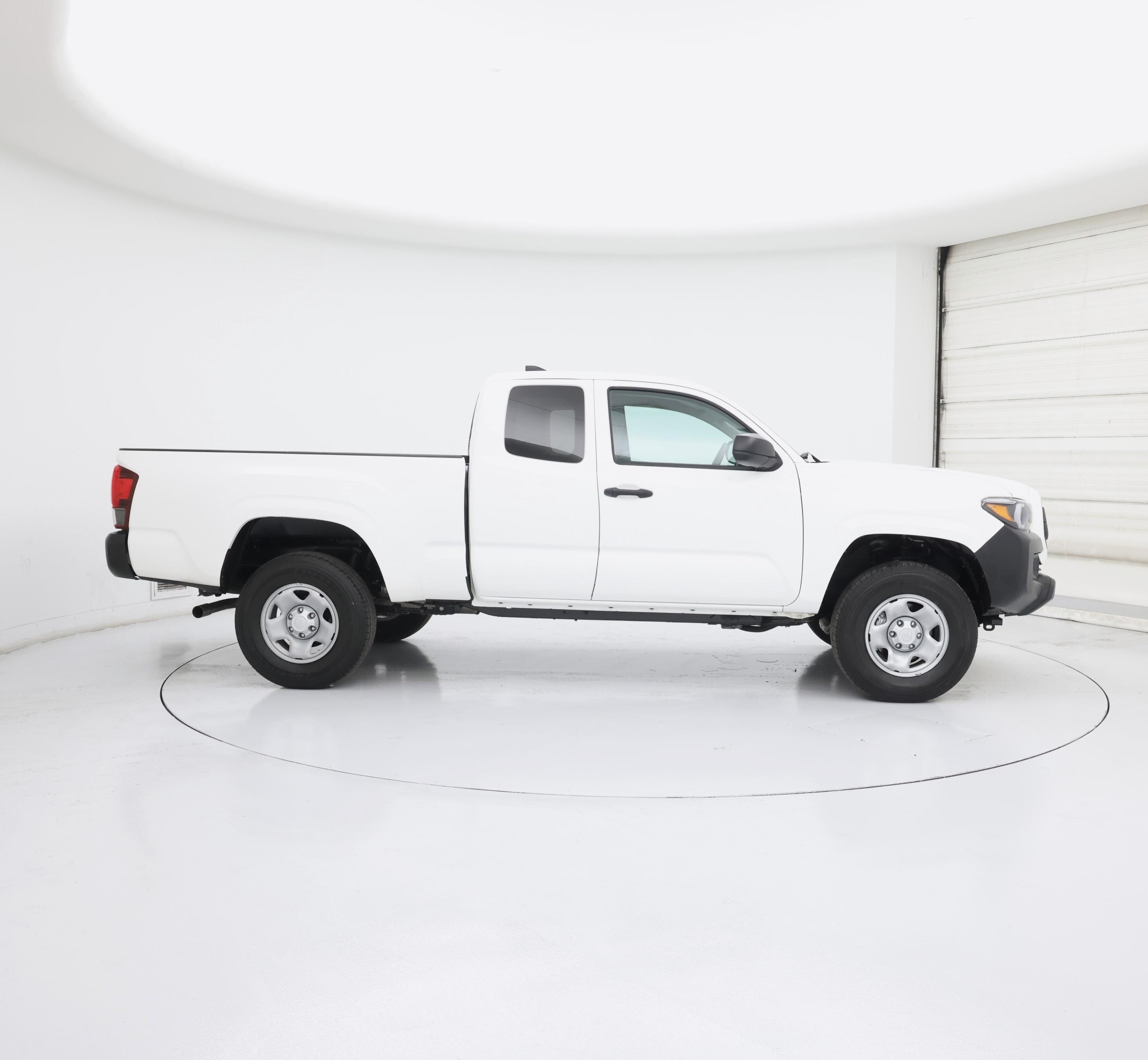 Thumbnail: 2022 Toyota Tacoma - 7