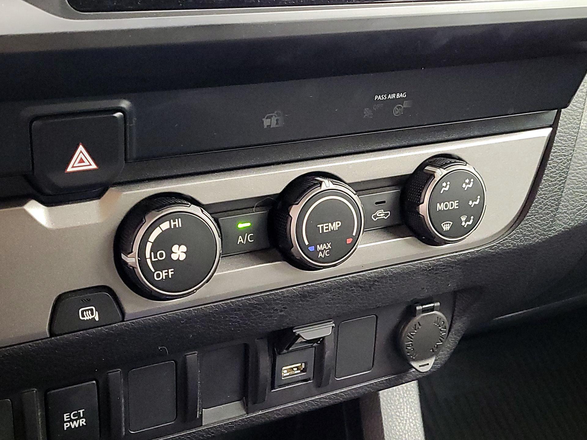 Thumbnail: 2022 Toyota Tacoma - 16