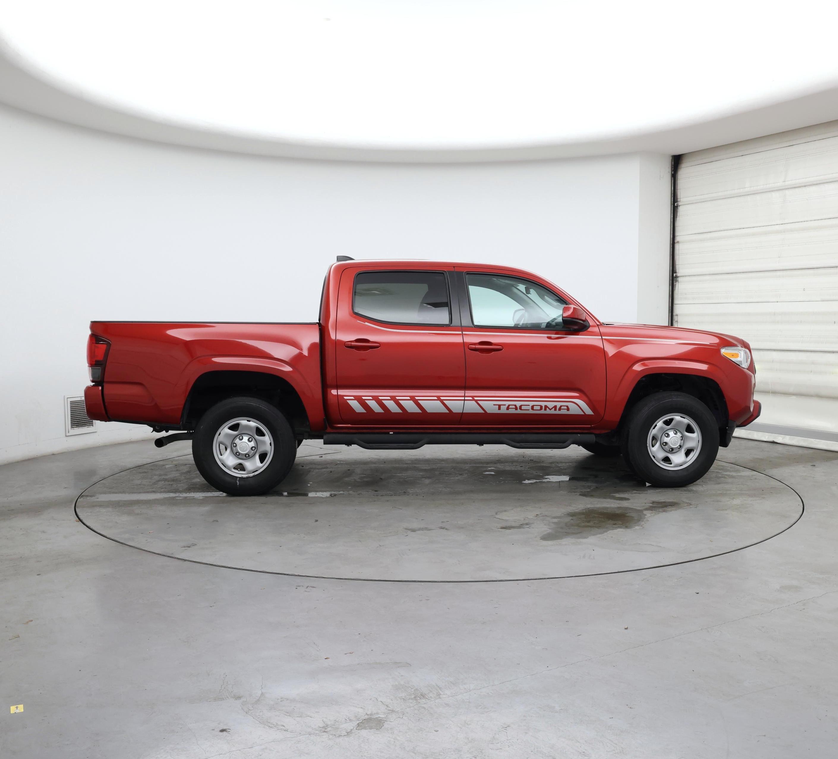 Thumbnail: 2022 Toyota Tacoma - 7