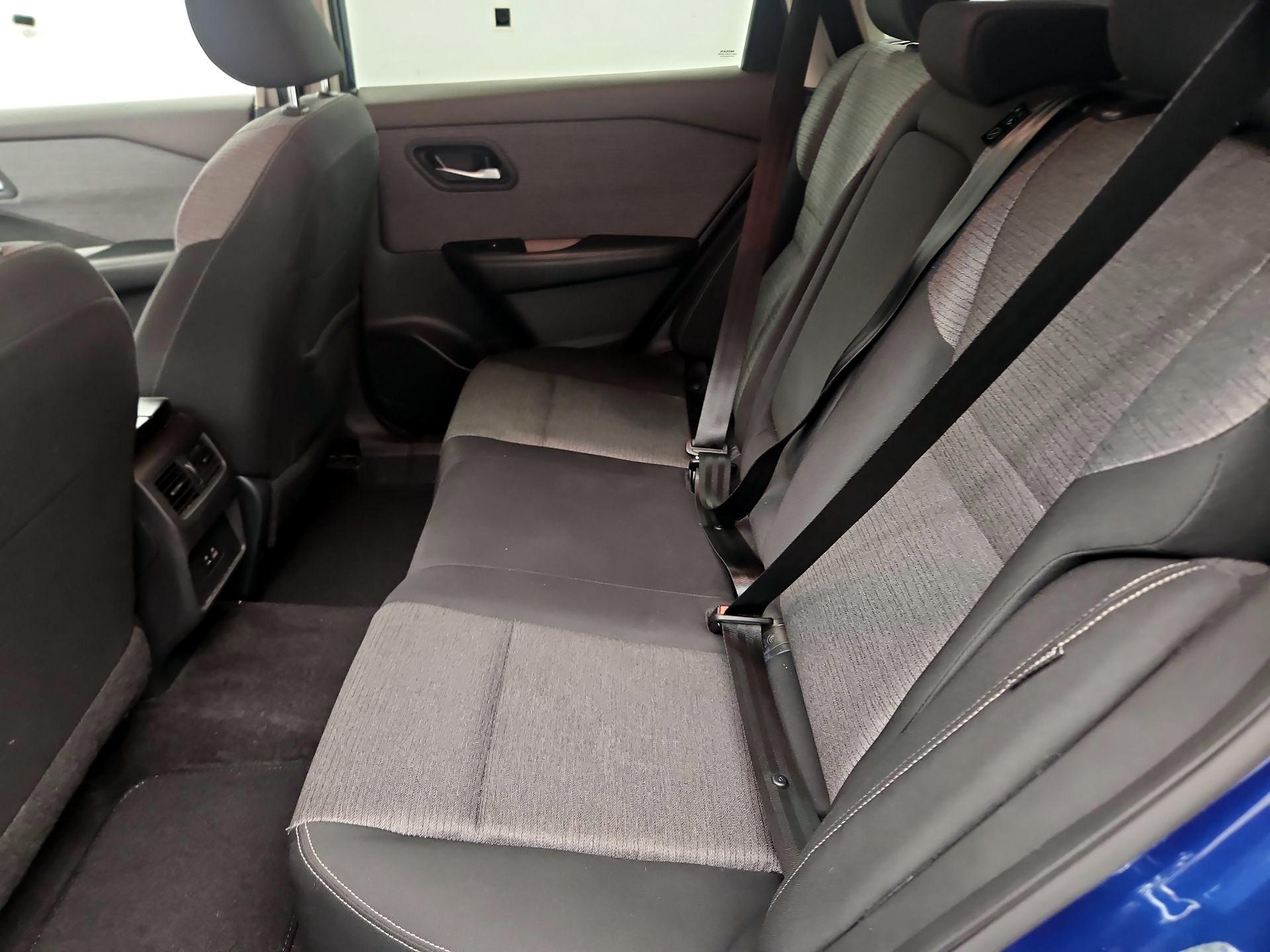 Thumbnail: 2023 Nissan Rogue - 19