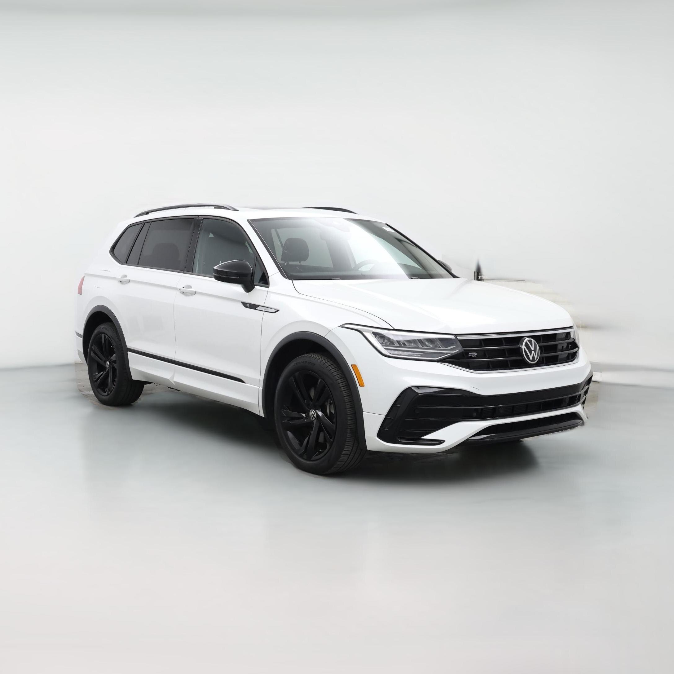 Thumbnail: 2023 Volkswagen Tiguan - 1