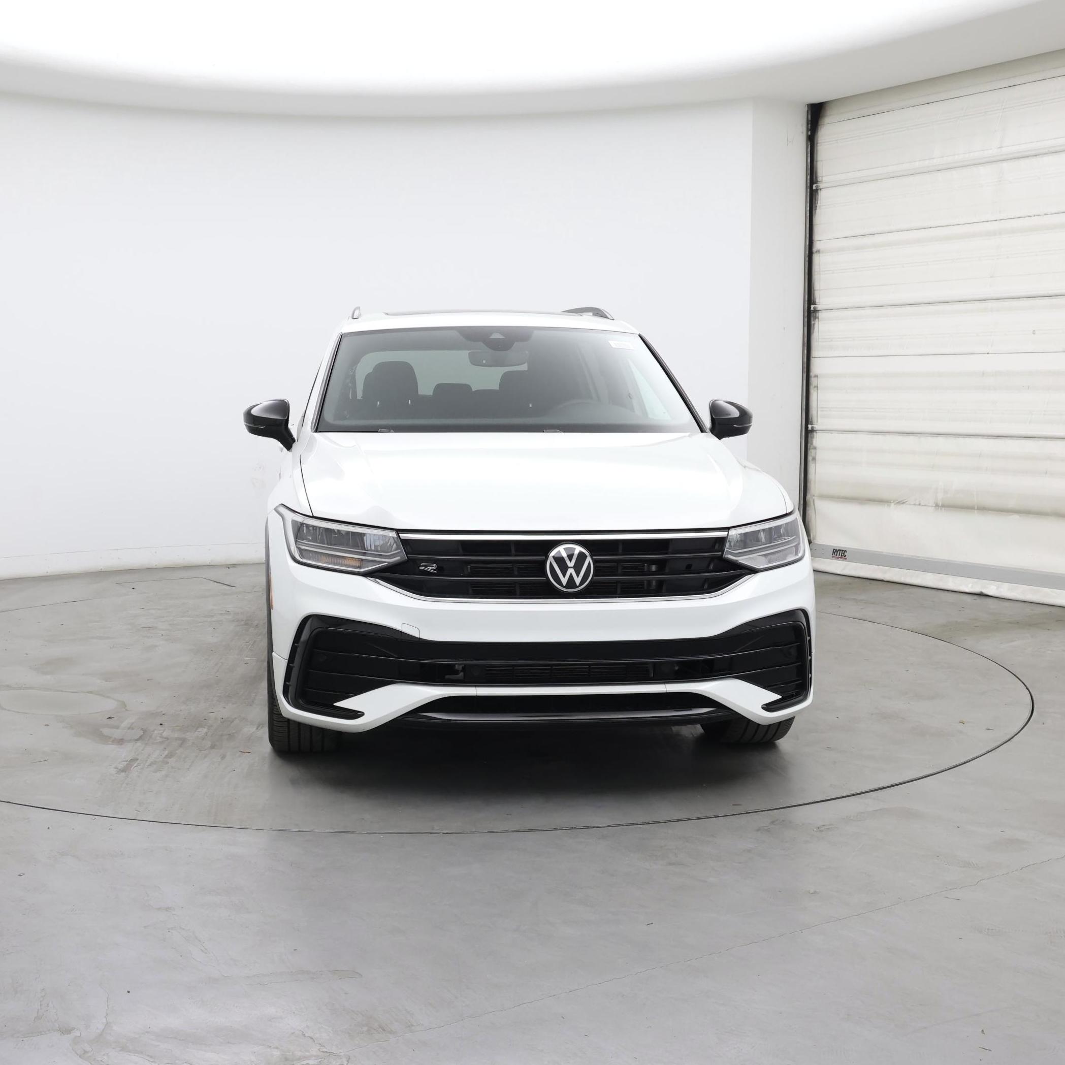 Thumbnail: 2023 Volkswagen Tiguan - 5