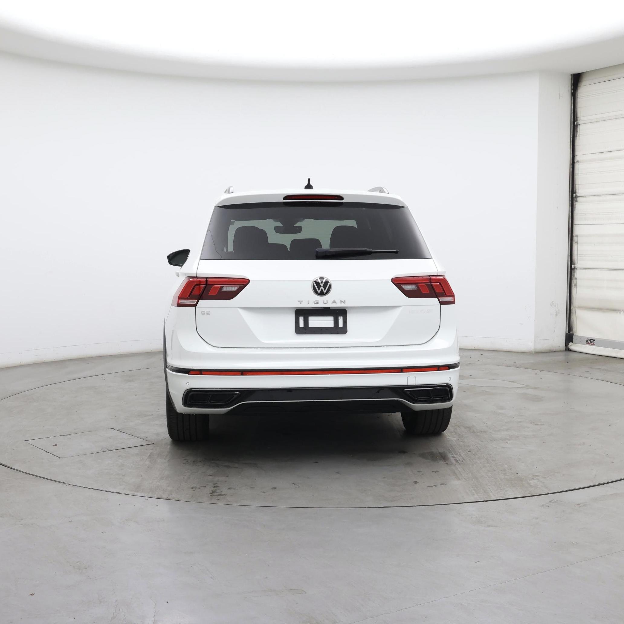 Thumbnail: 2023 Volkswagen Tiguan - 6