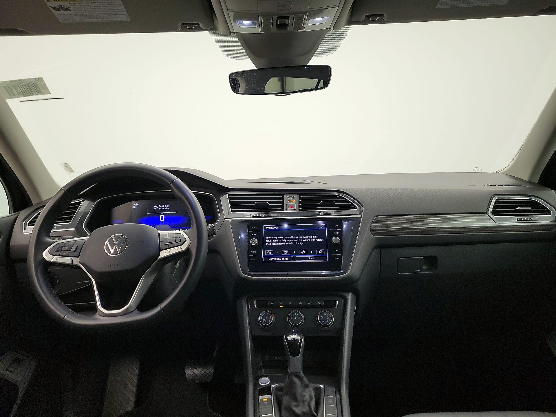 Thumbnail: 2024 Volkswagen Tiguan - 9