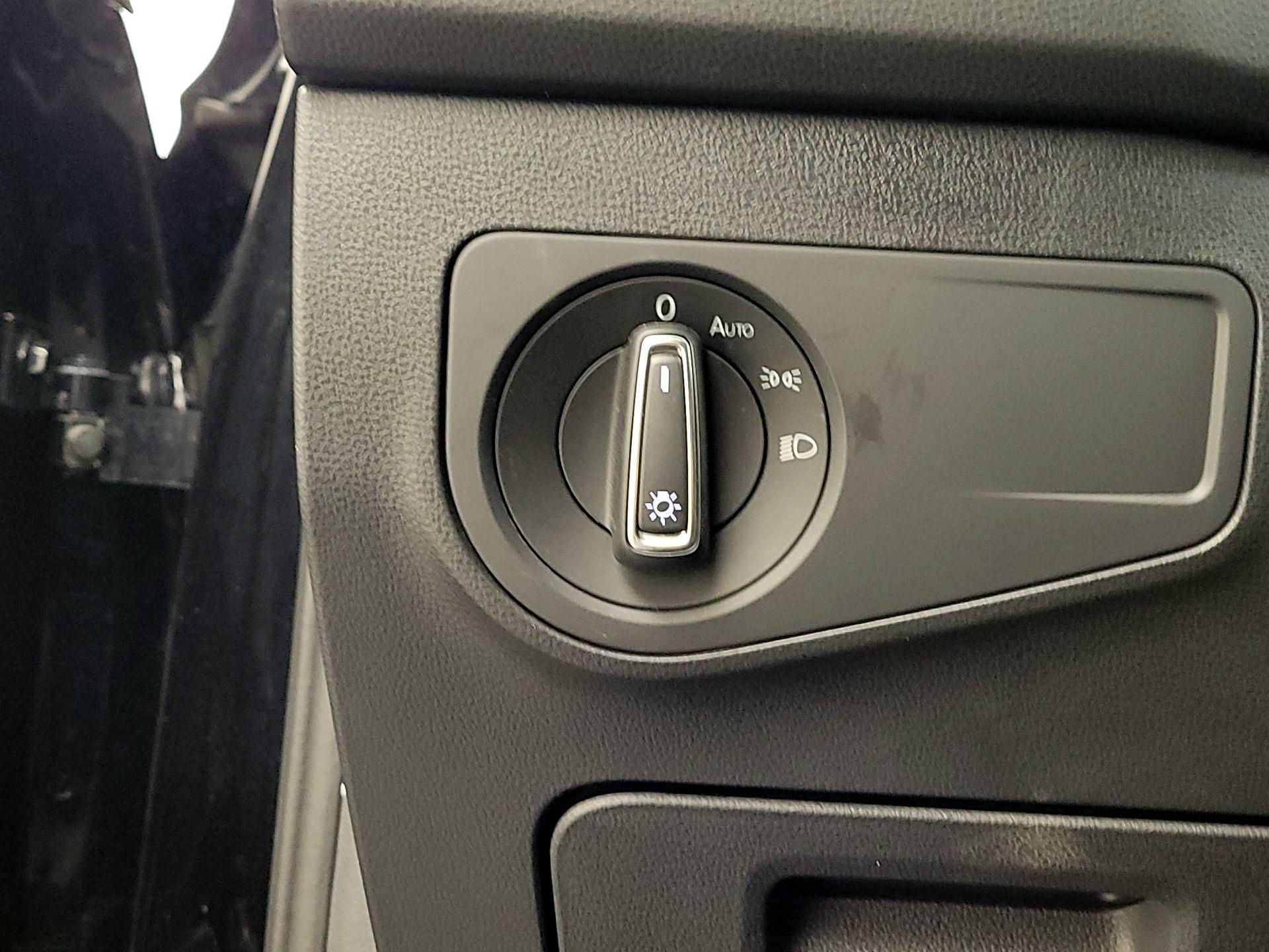 Thumbnail: 2024 Volkswagen Tiguan - 13