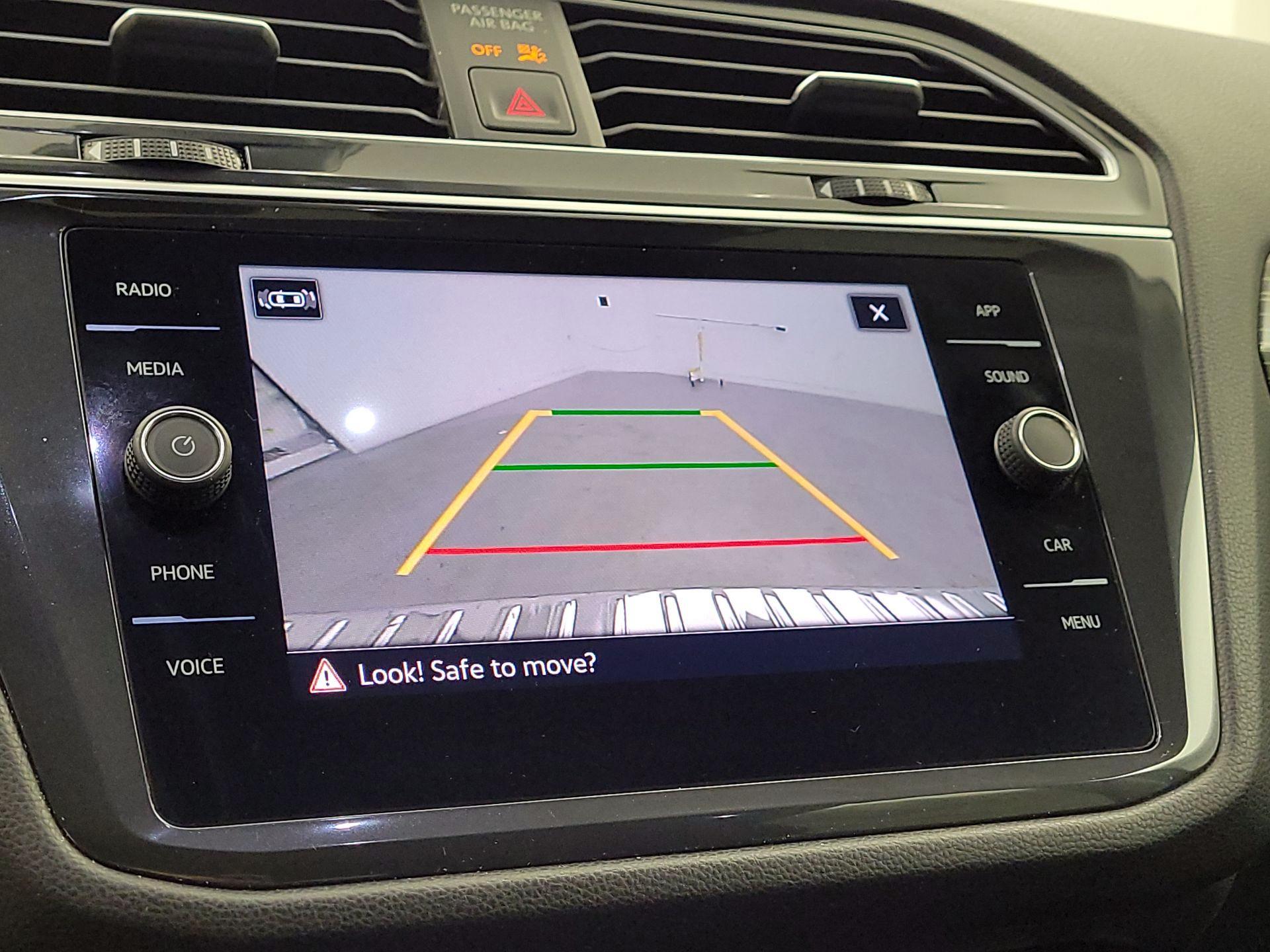 Thumbnail: 2024 Volkswagen Tiguan - 14