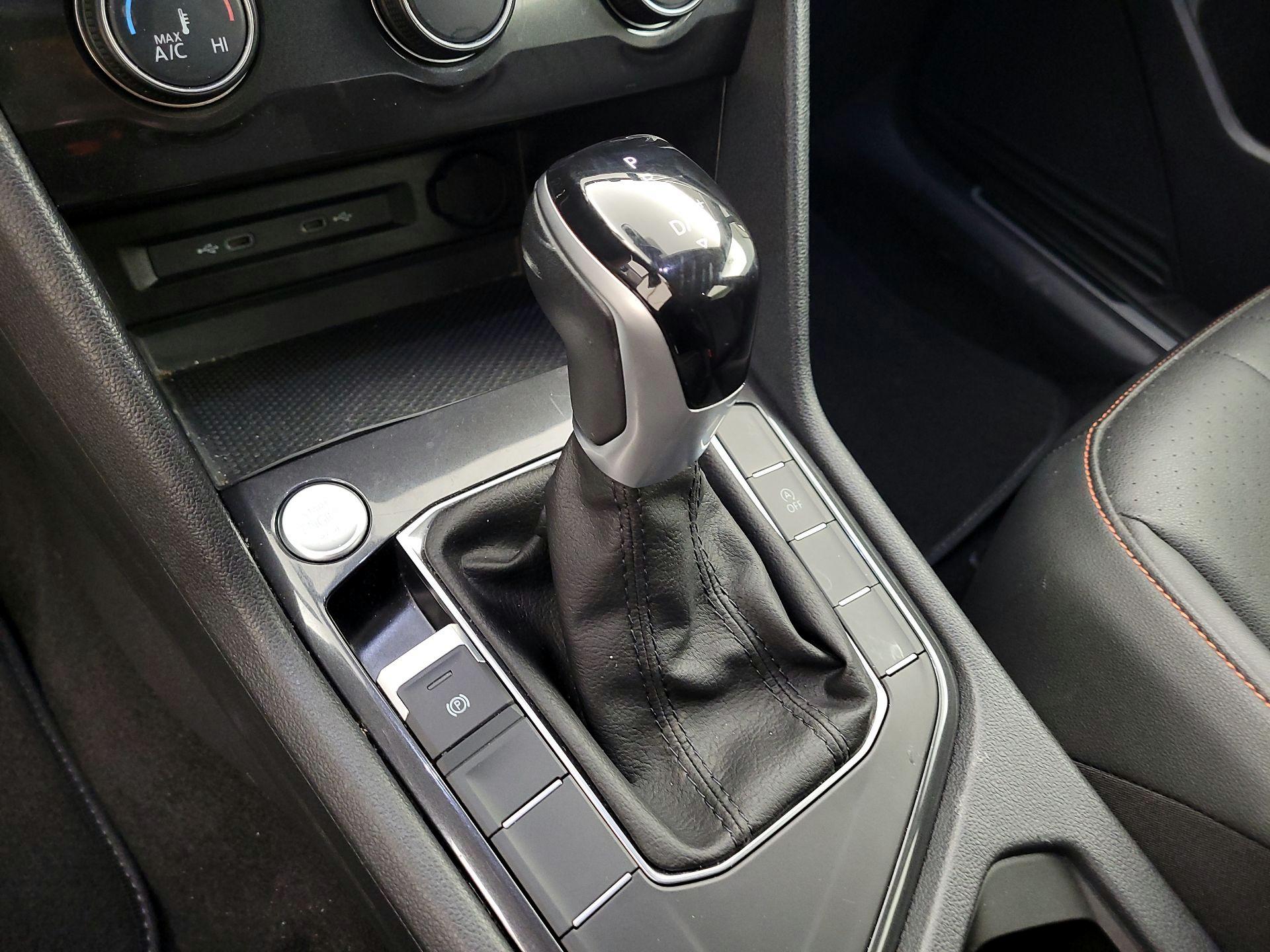 Thumbnail: 2024 Volkswagen Tiguan - 17