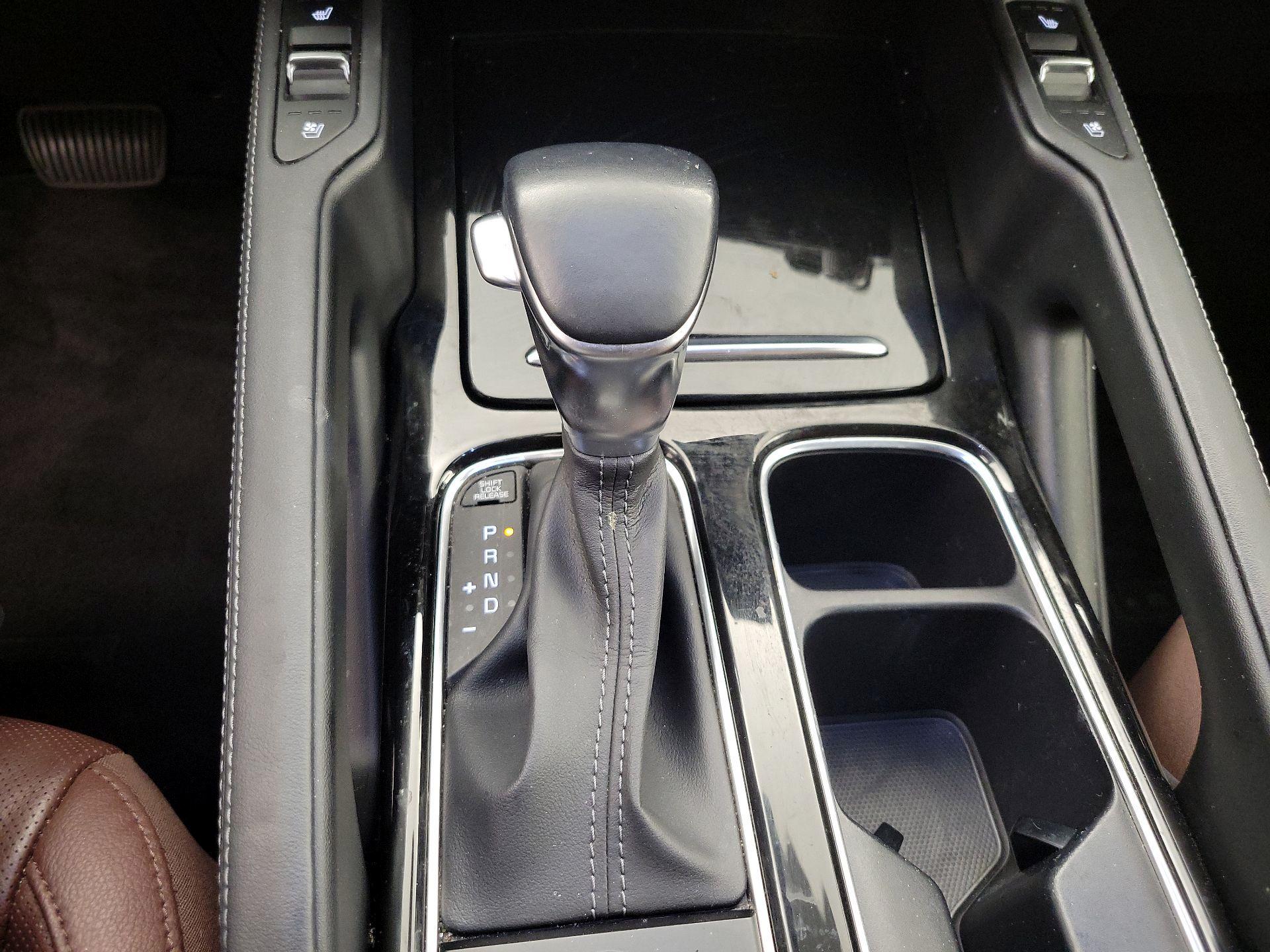 Thumbnail: 2023 Kia Telluride - 18