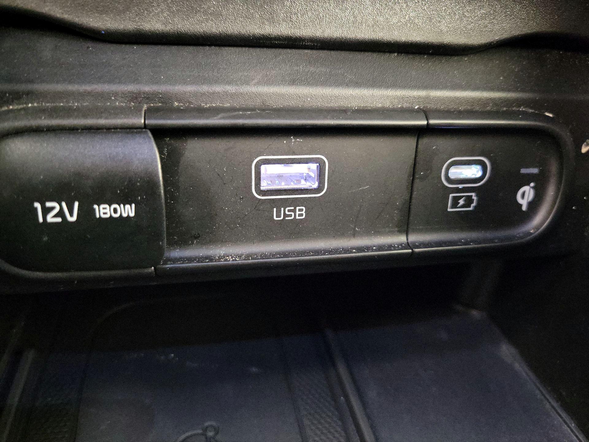 Thumbnail: 2023 Kia Telluride - 19