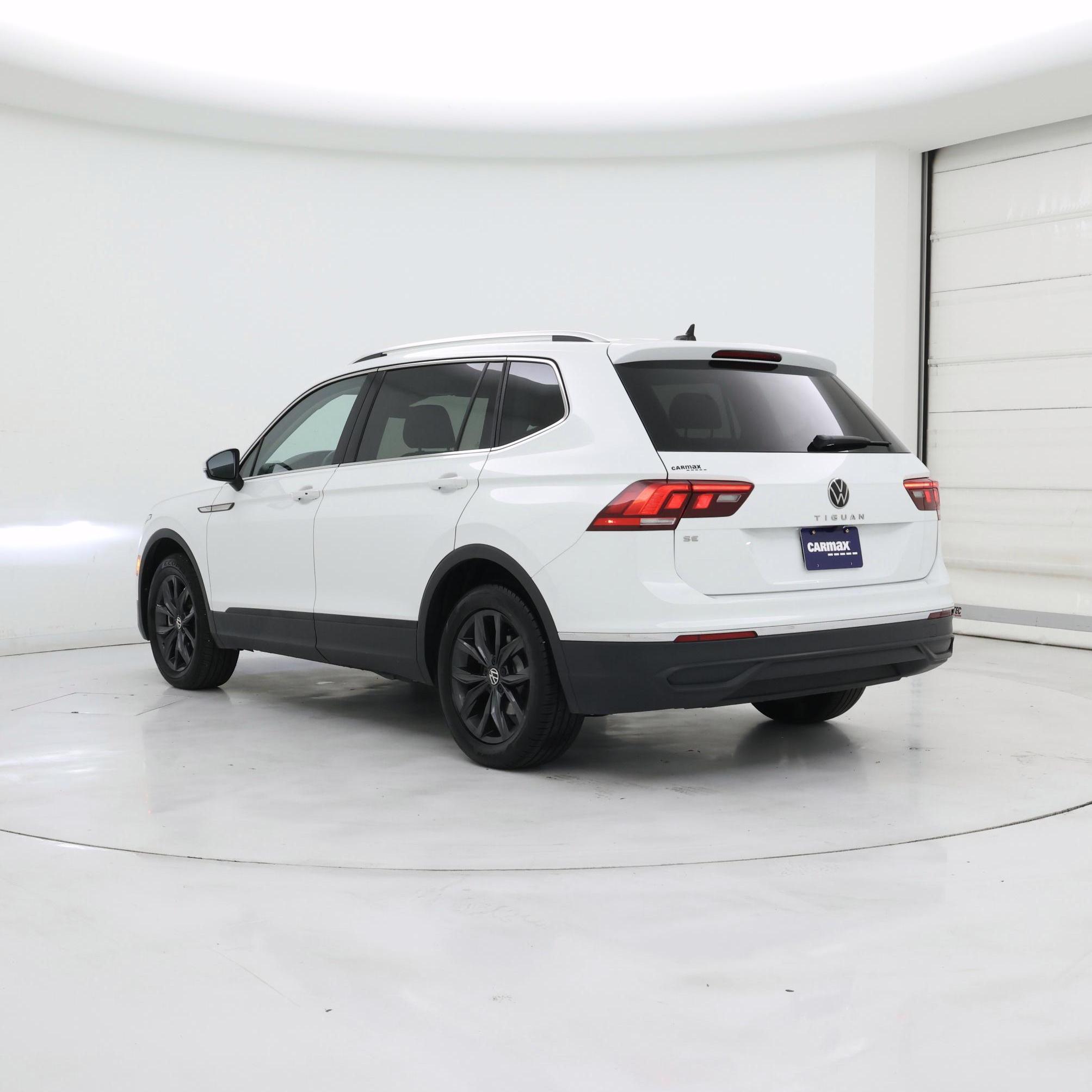 Thumbnail: 2024 Volkswagen Tiguan - 2