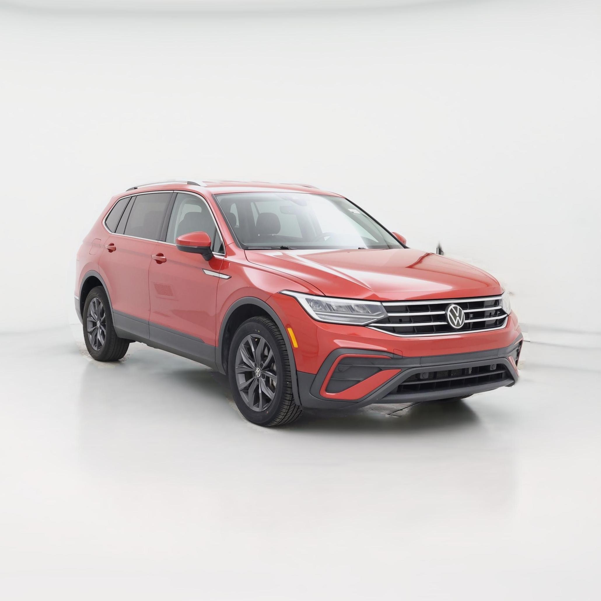 Thumbnail: 2022 Volkswagen Tiguan - 1