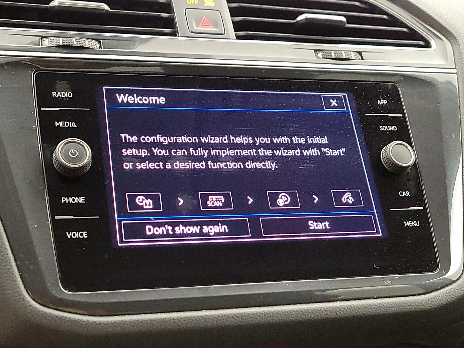 Thumbnail: 2022 Volkswagen Tiguan - 15