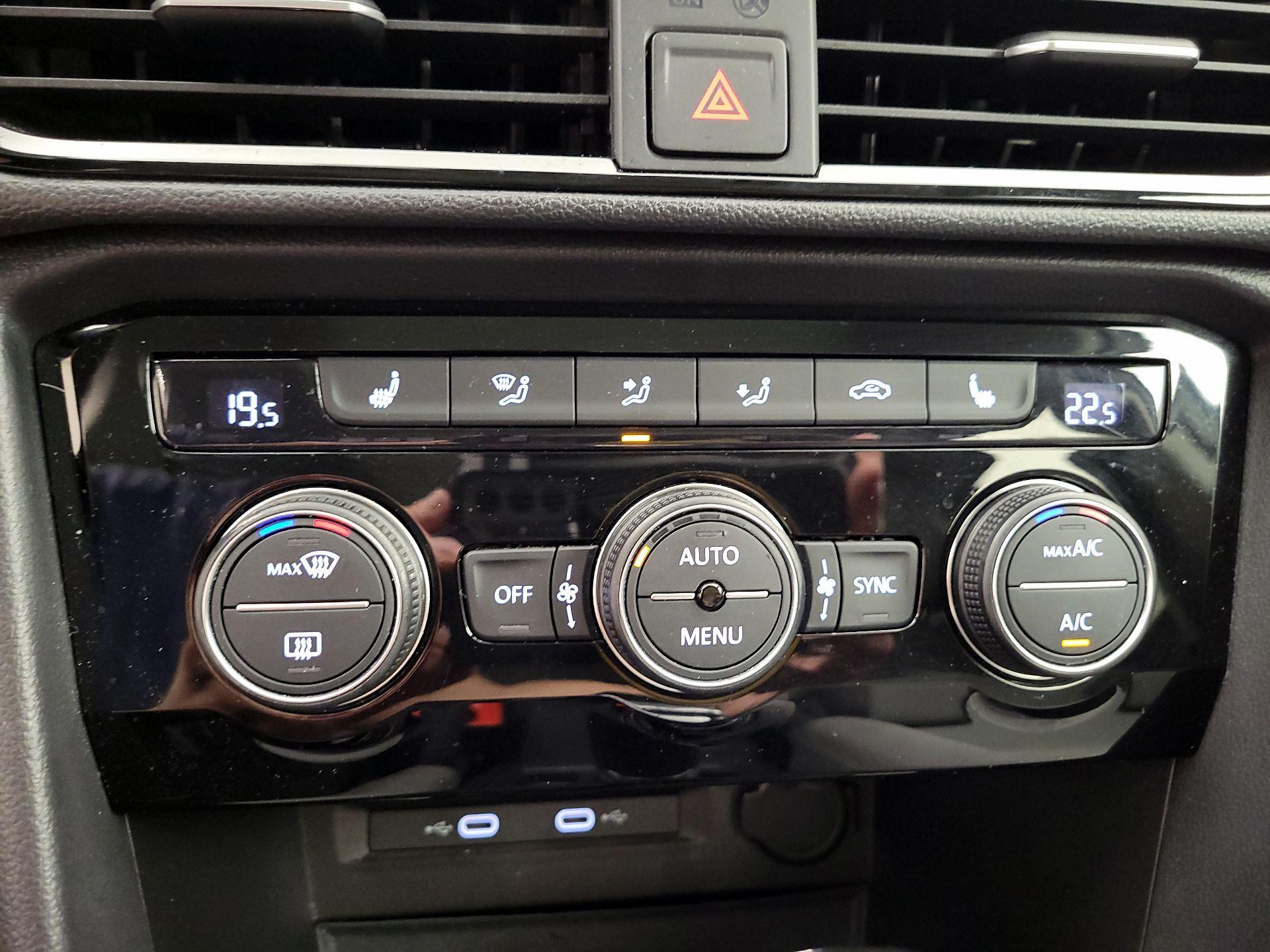 Thumbnail: 2024 Volkswagen Taos - 14