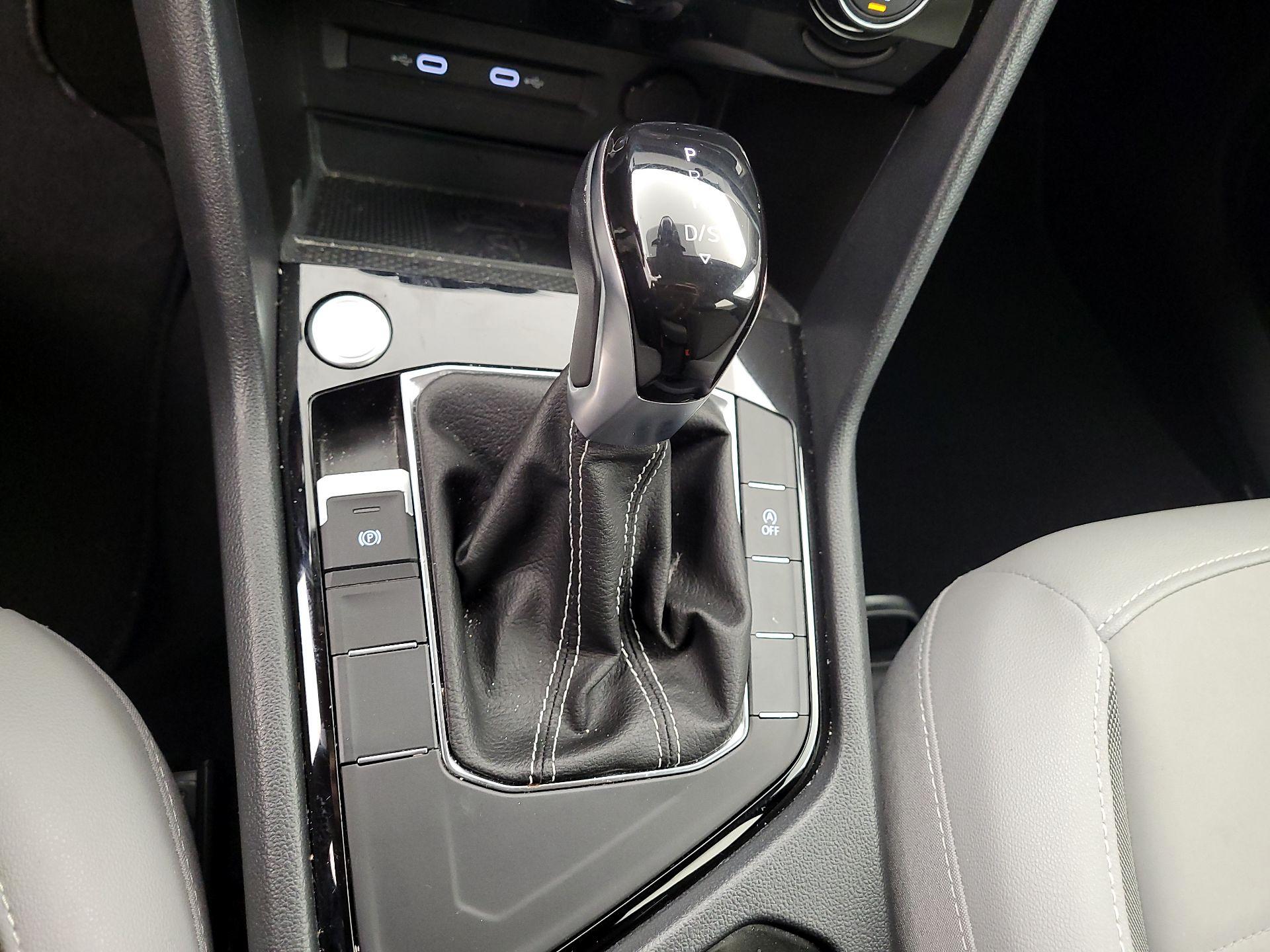 Thumbnail: 2024 Volkswagen Taos - 15