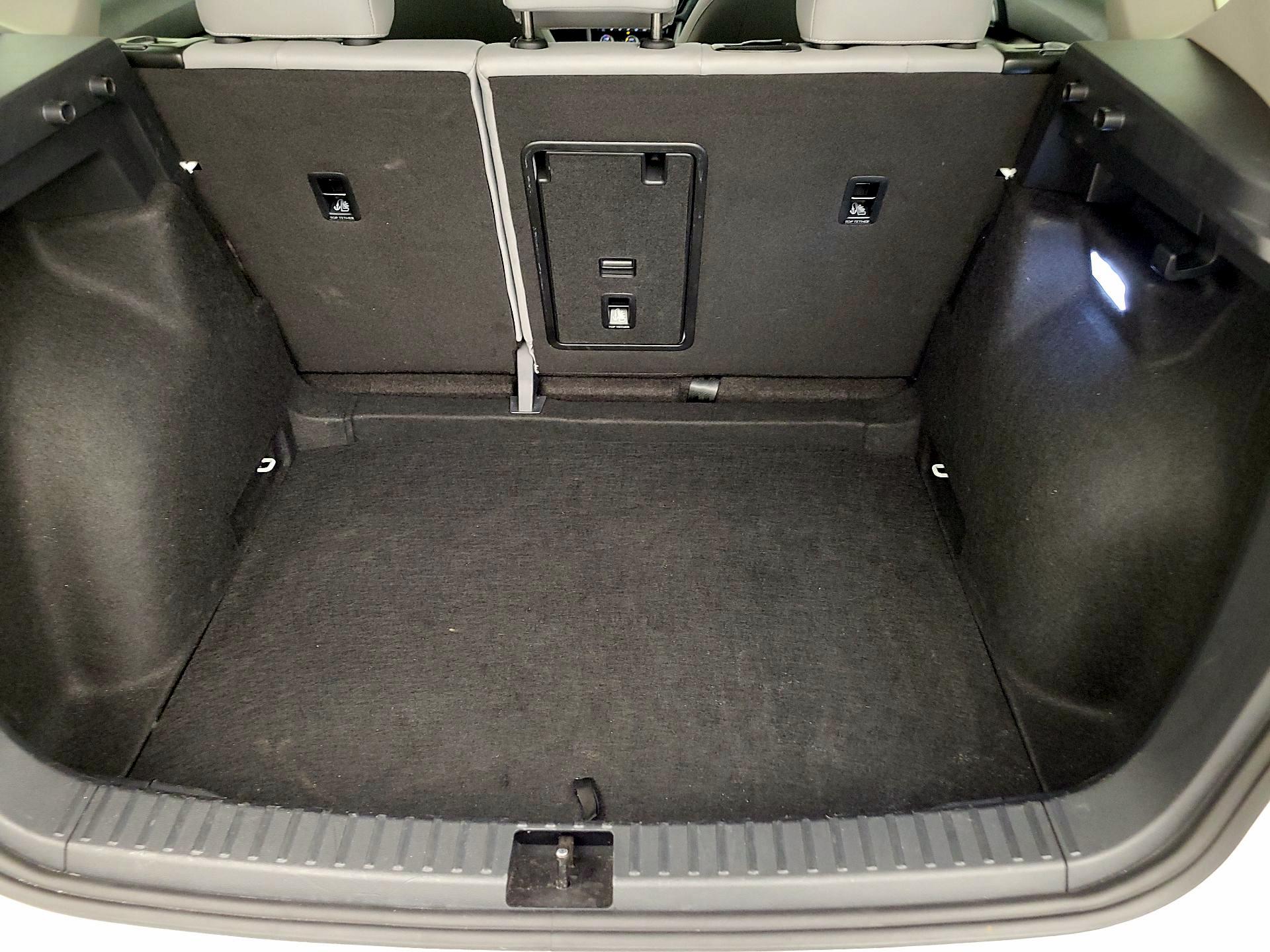 Thumbnail: 2024 Volkswagen Taos - 16