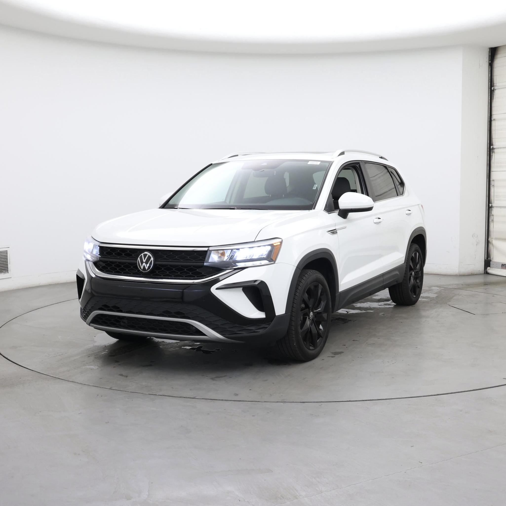 Thumbnail: 2024 Volkswagen Taos - 4