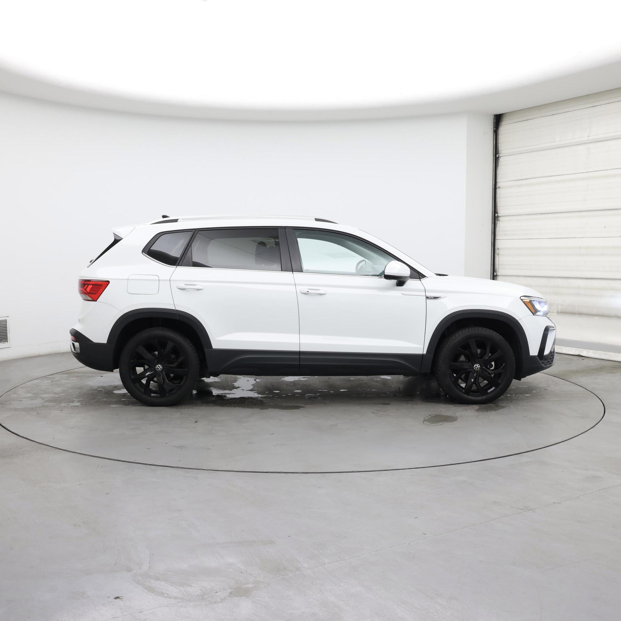 Thumbnail: 2024 Volkswagen Taos - 7