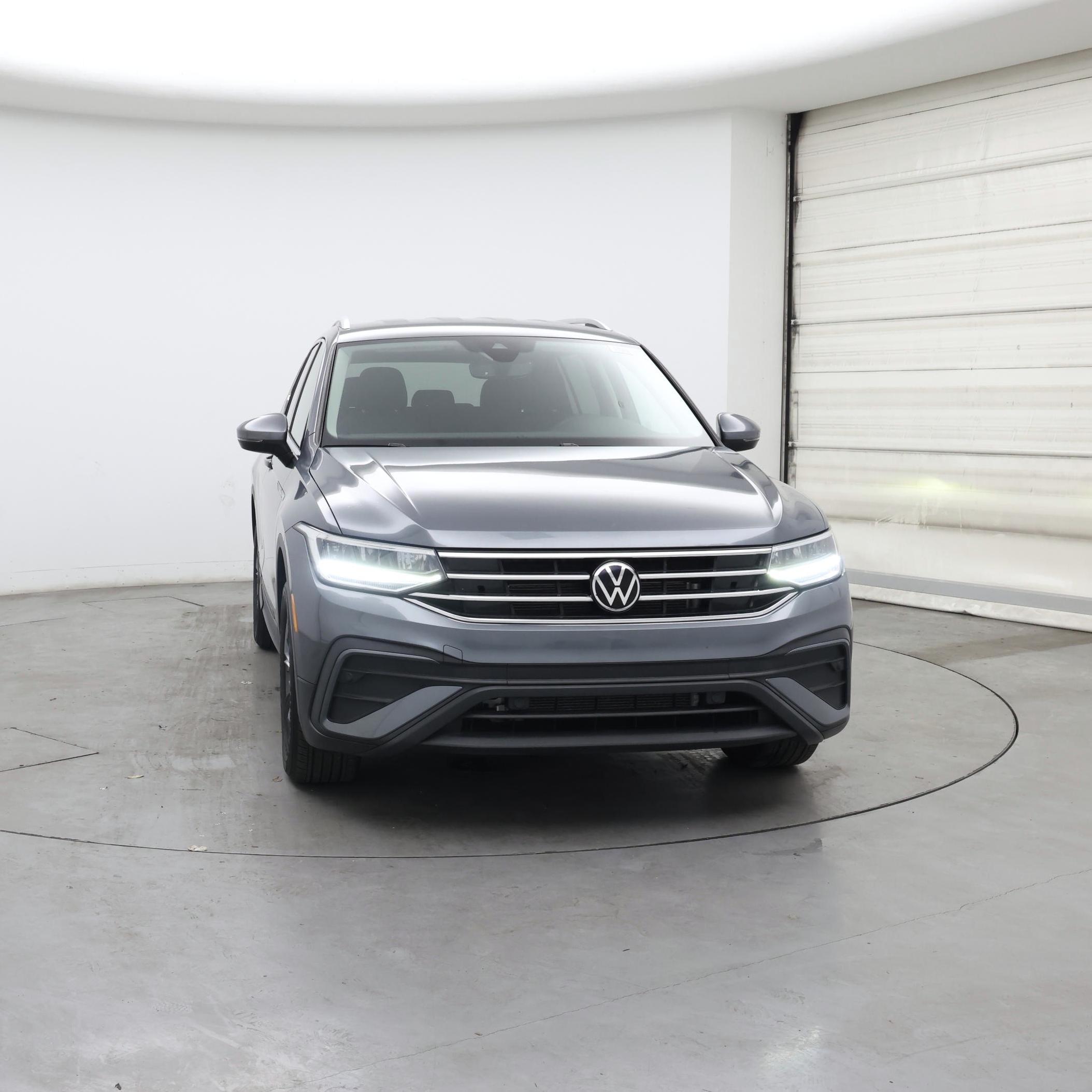 Thumbnail: 2022 Volkswagen Tiguan - 5