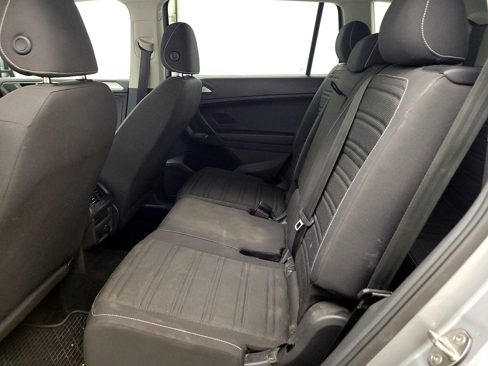 Thumbnail: 2022 Volkswagen Tiguan - 19