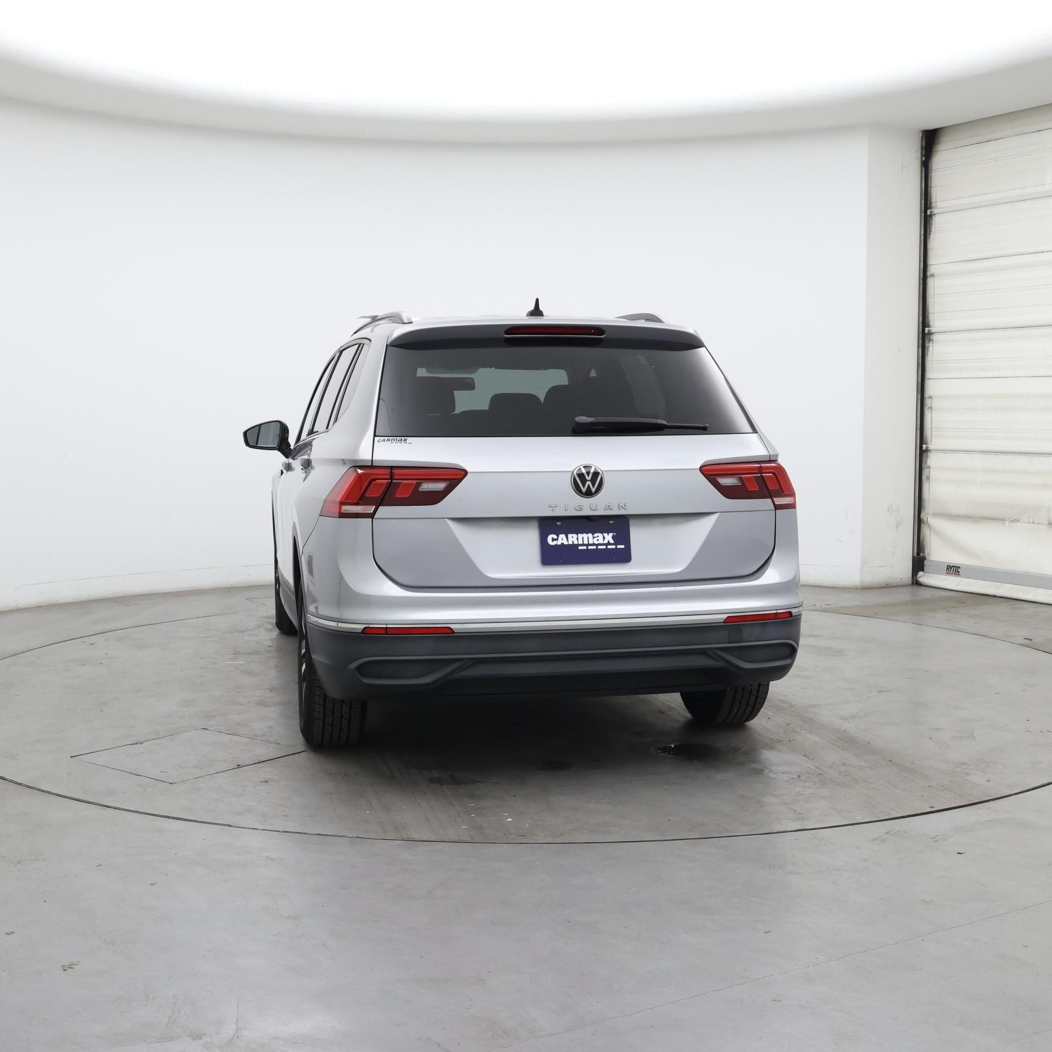 Thumbnail: 2022 Volkswagen Tiguan - 6