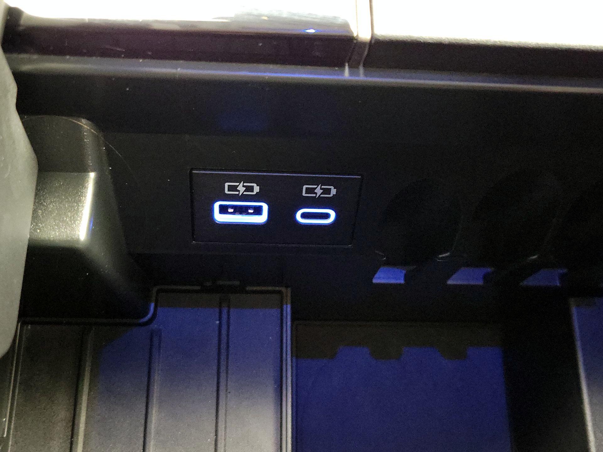 Thumbnail: 2023 Toyota Tundra - 18