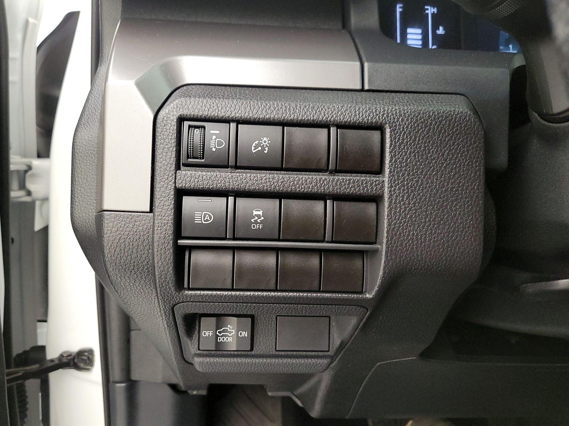 Thumbnail: 2024 Toyota Tacoma - 13