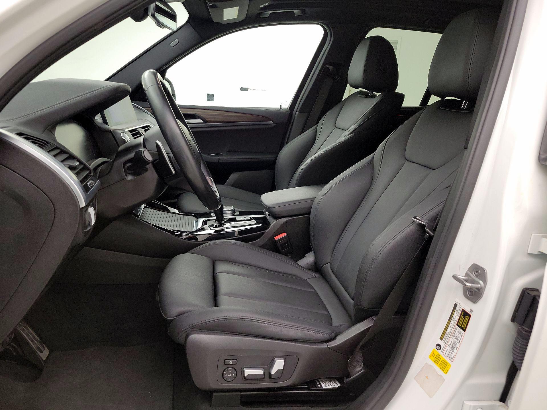 Thumbnail: 2021 BMW X3 - 11