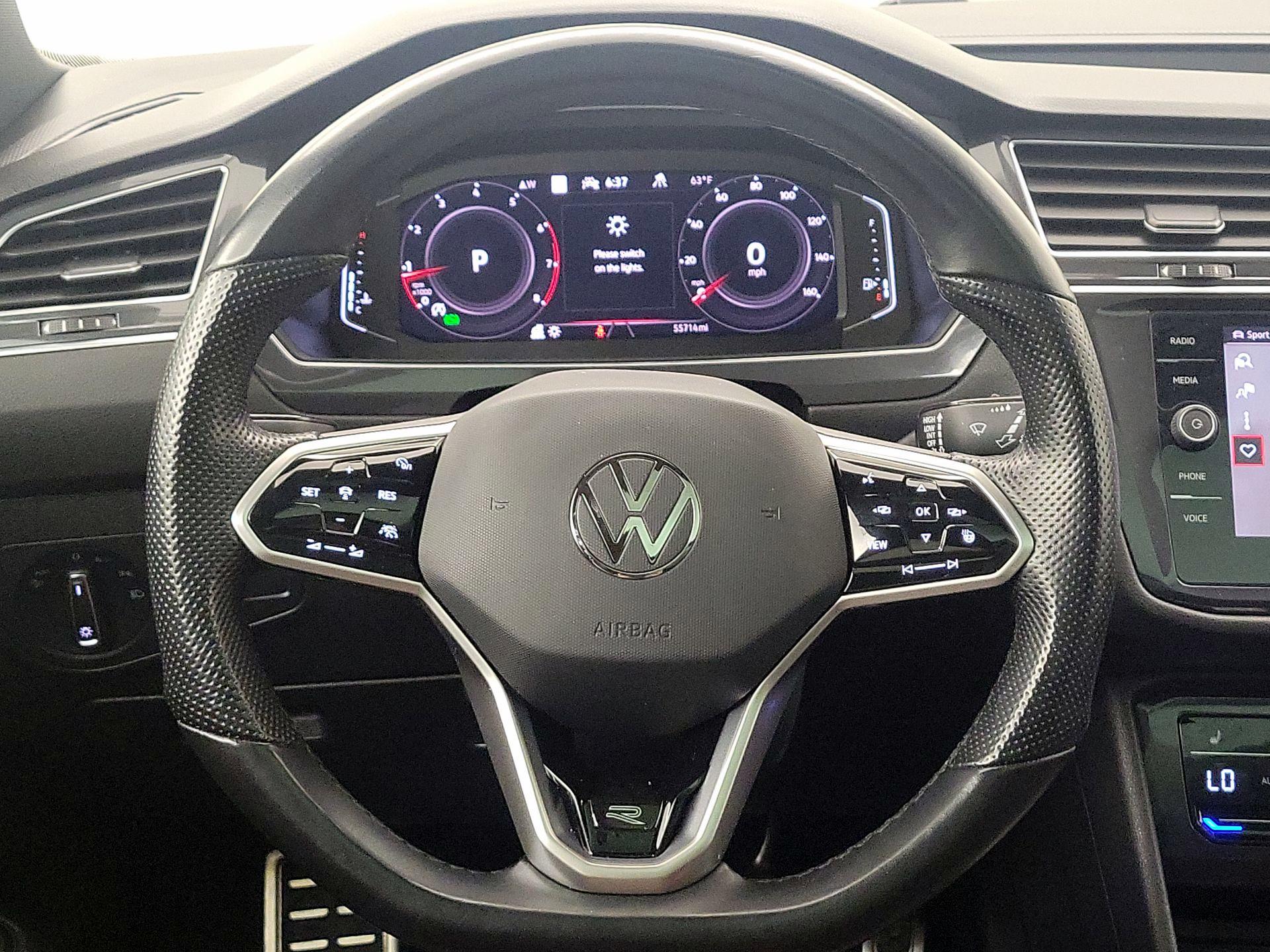 Thumbnail: 2022 Volkswagen Tiguan - 10