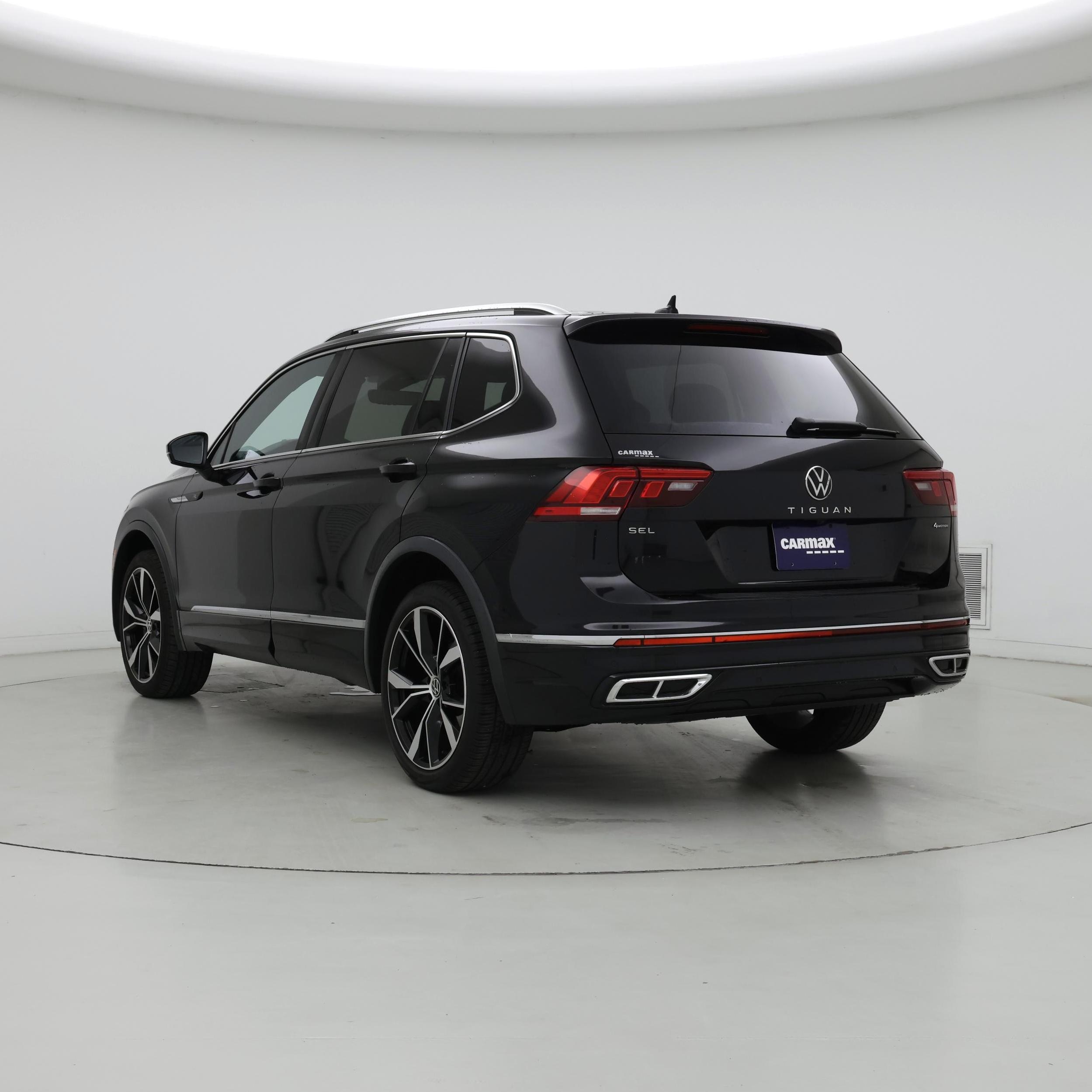 Thumbnail: 2022 Volkswagen Tiguan - 2