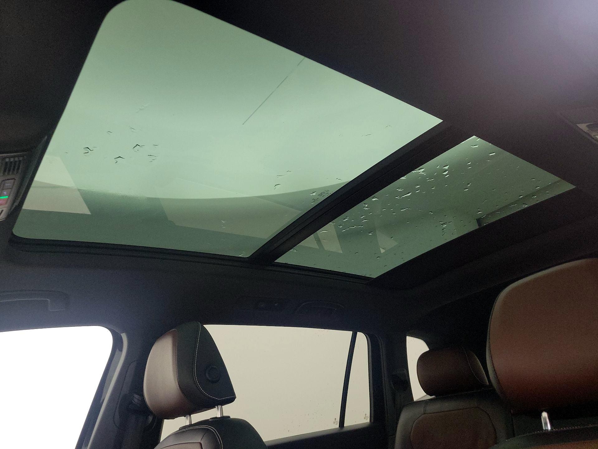 Thumbnail: 2022 Volkswagen Tiguan - 20