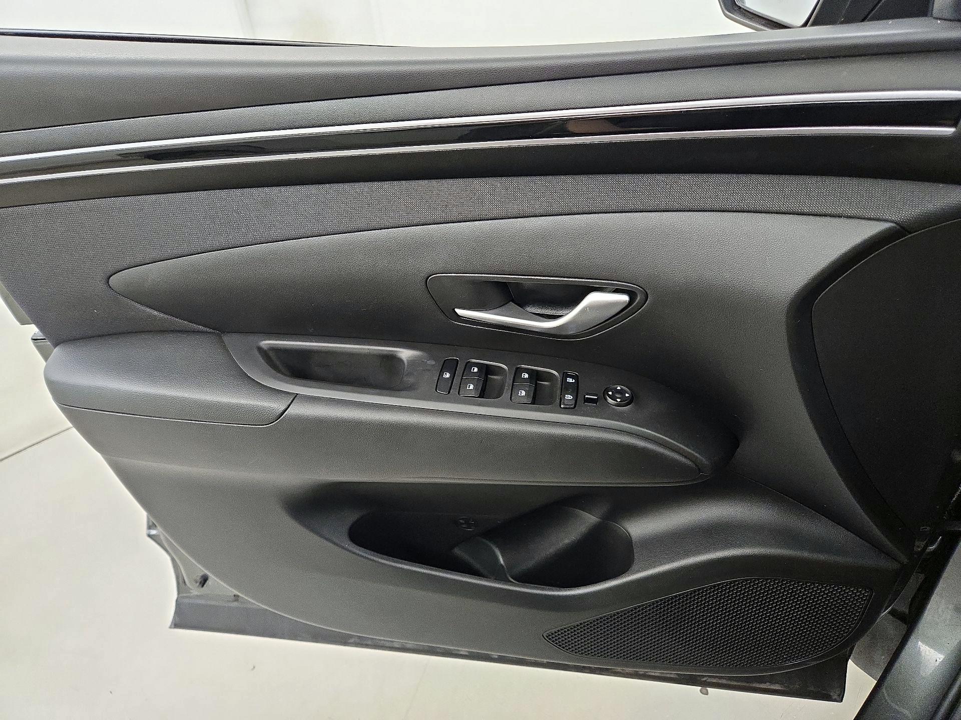 Thumbnail: 2023 Hyundai Tucson - 12