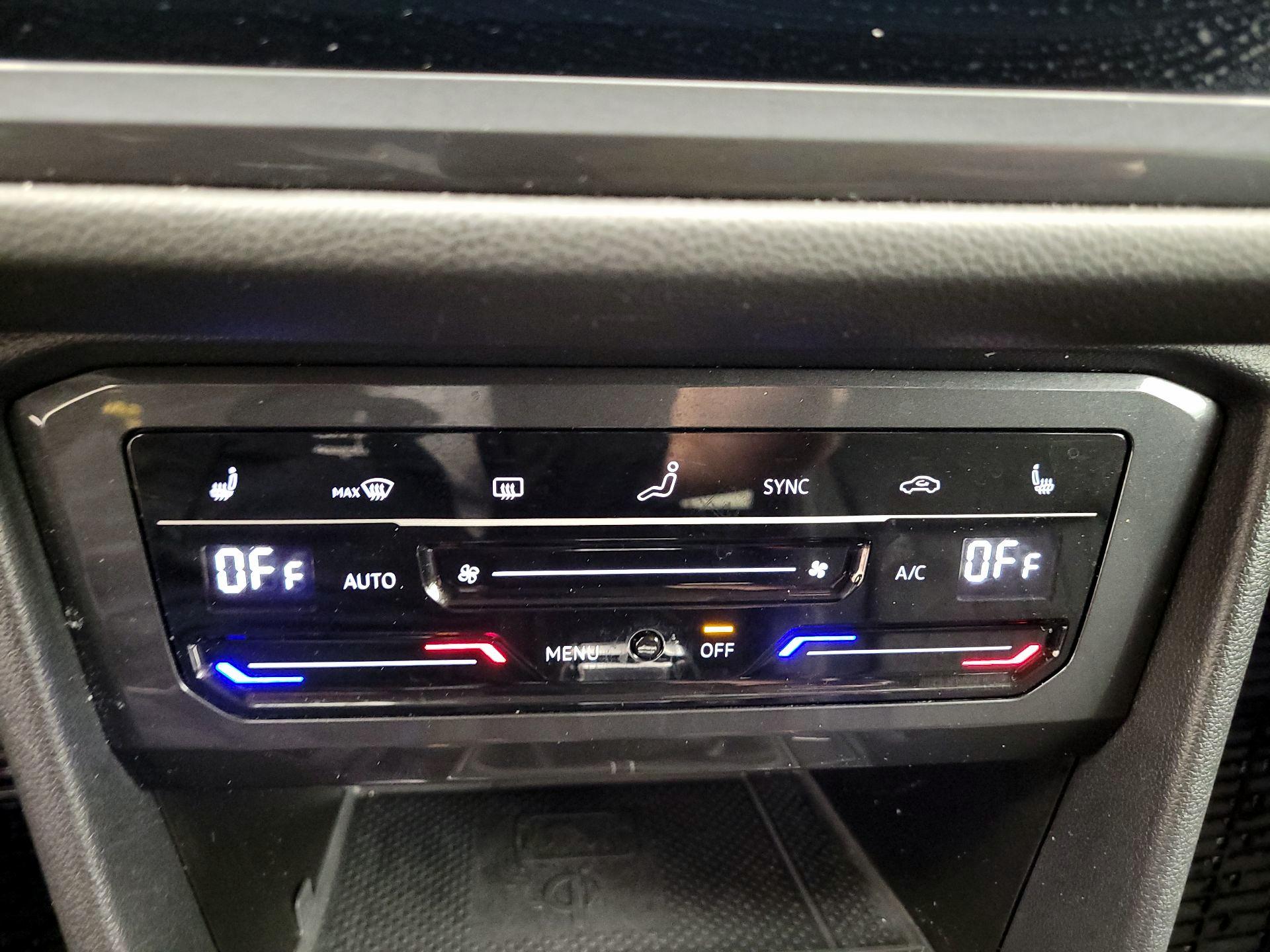 Thumbnail: 2023 Volkswagen Tiguan - 16