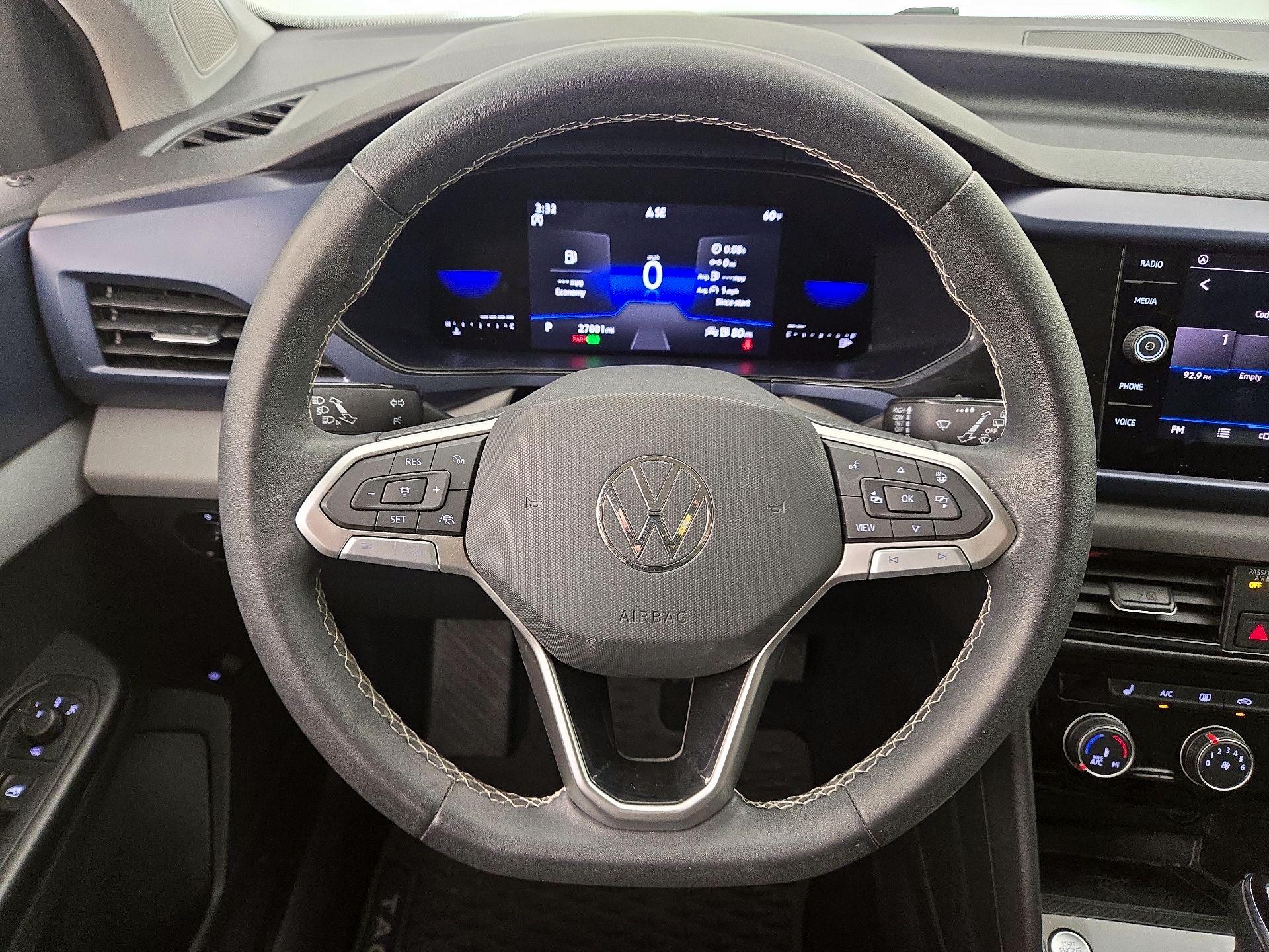 Thumbnail: 2023 Volkswagen Taos - 10