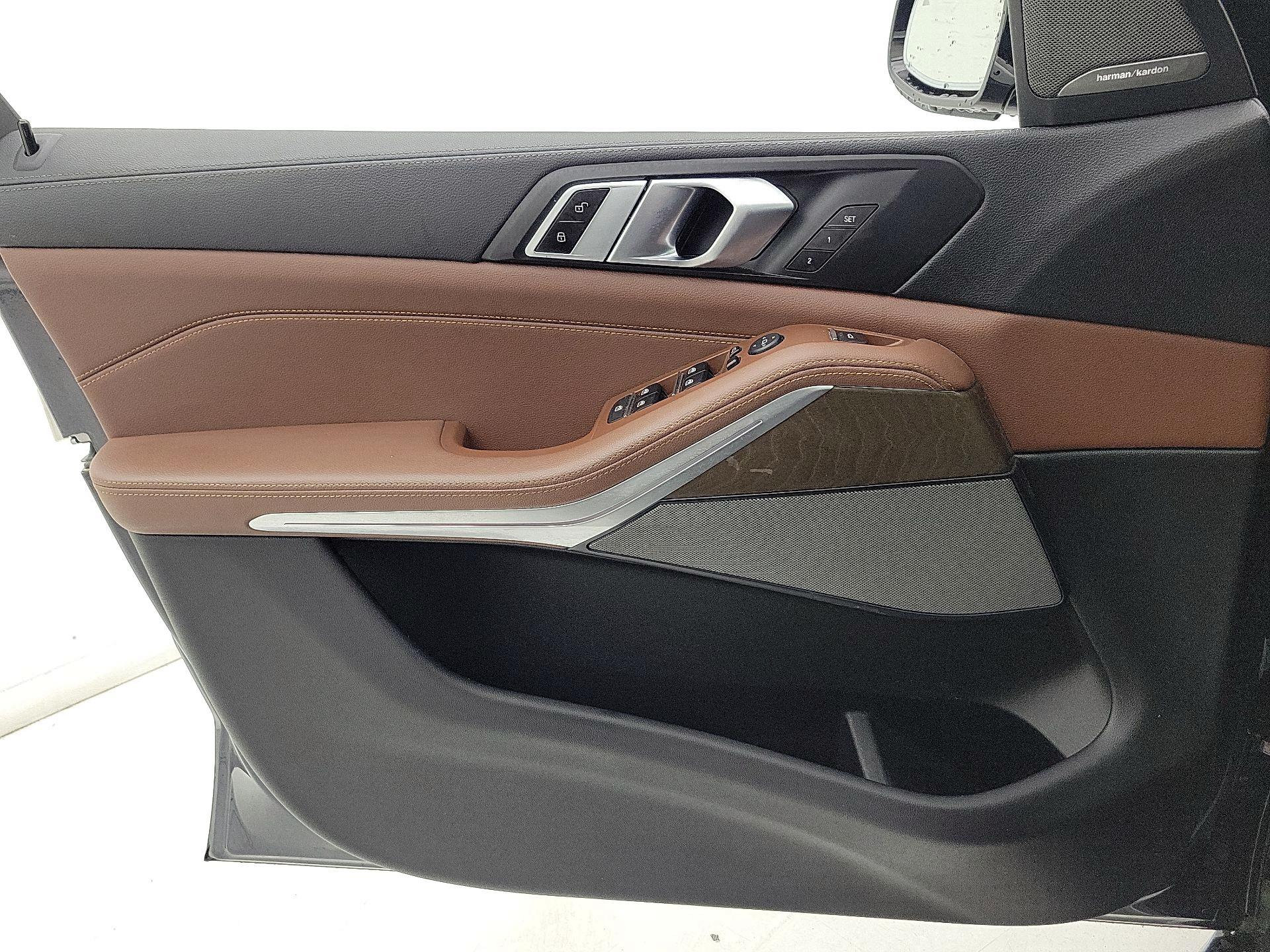 Thumbnail: 2021 BMW X5 - 12