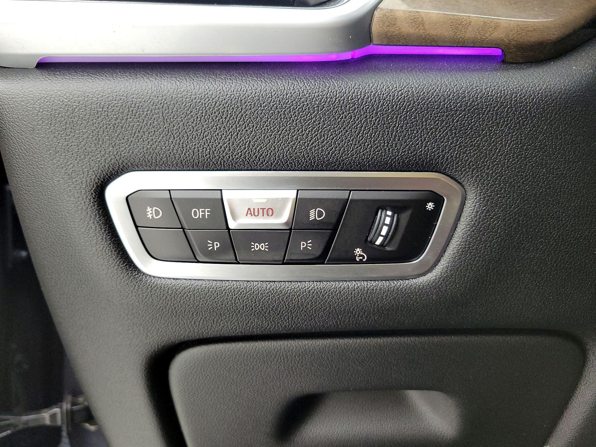 Thumbnail: 2021 BMW X5 - 13