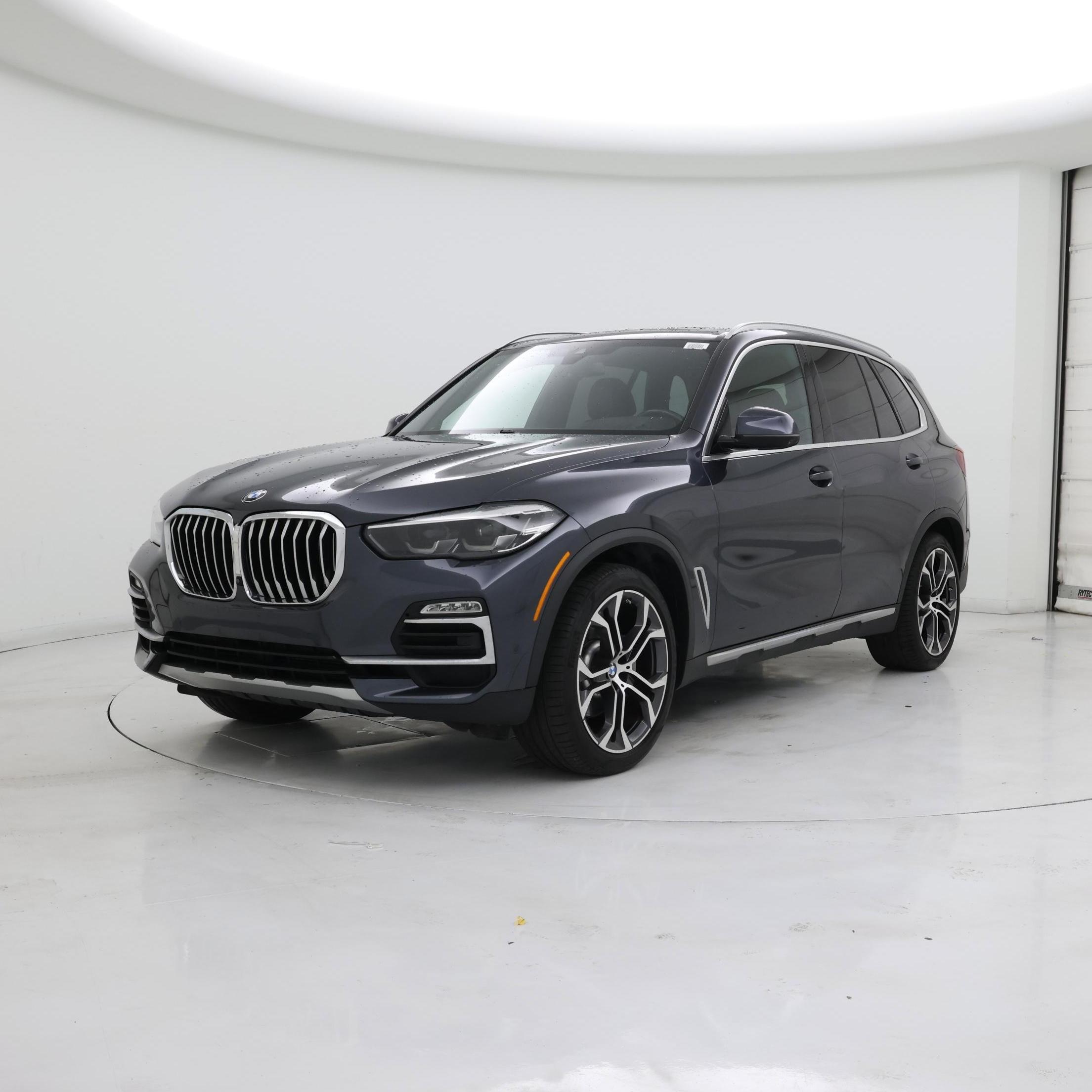 Thumbnail: 2021 BMW X5 - 4