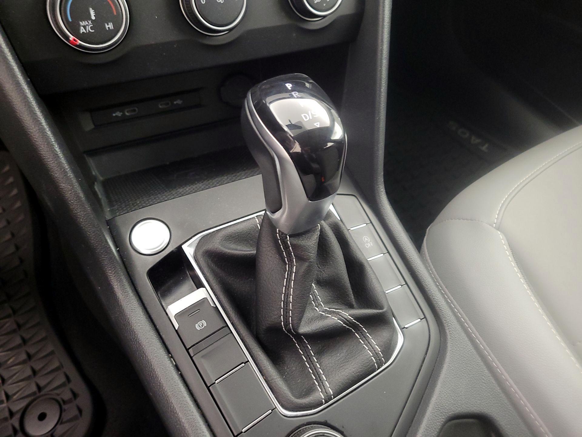 Thumbnail: 2022 Volkswagen Taos - 17