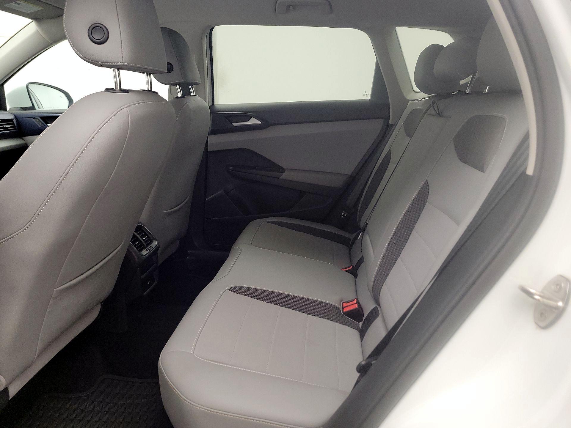 Thumbnail: 2022 Volkswagen Taos - 19