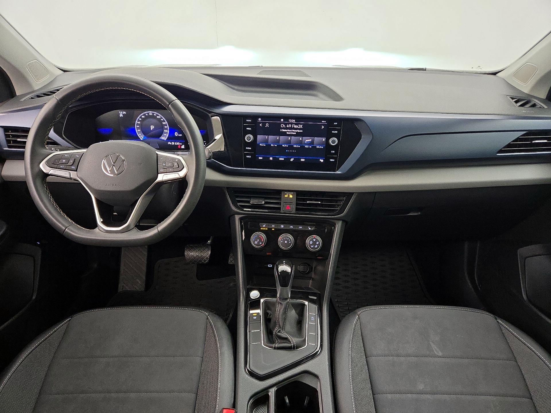 Thumbnail: 2023 Volkswagen Taos - 9