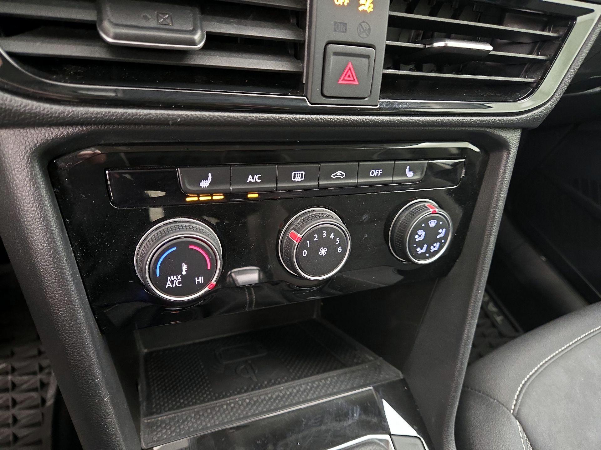 Thumbnail: 2023 Volkswagen Taos - 16