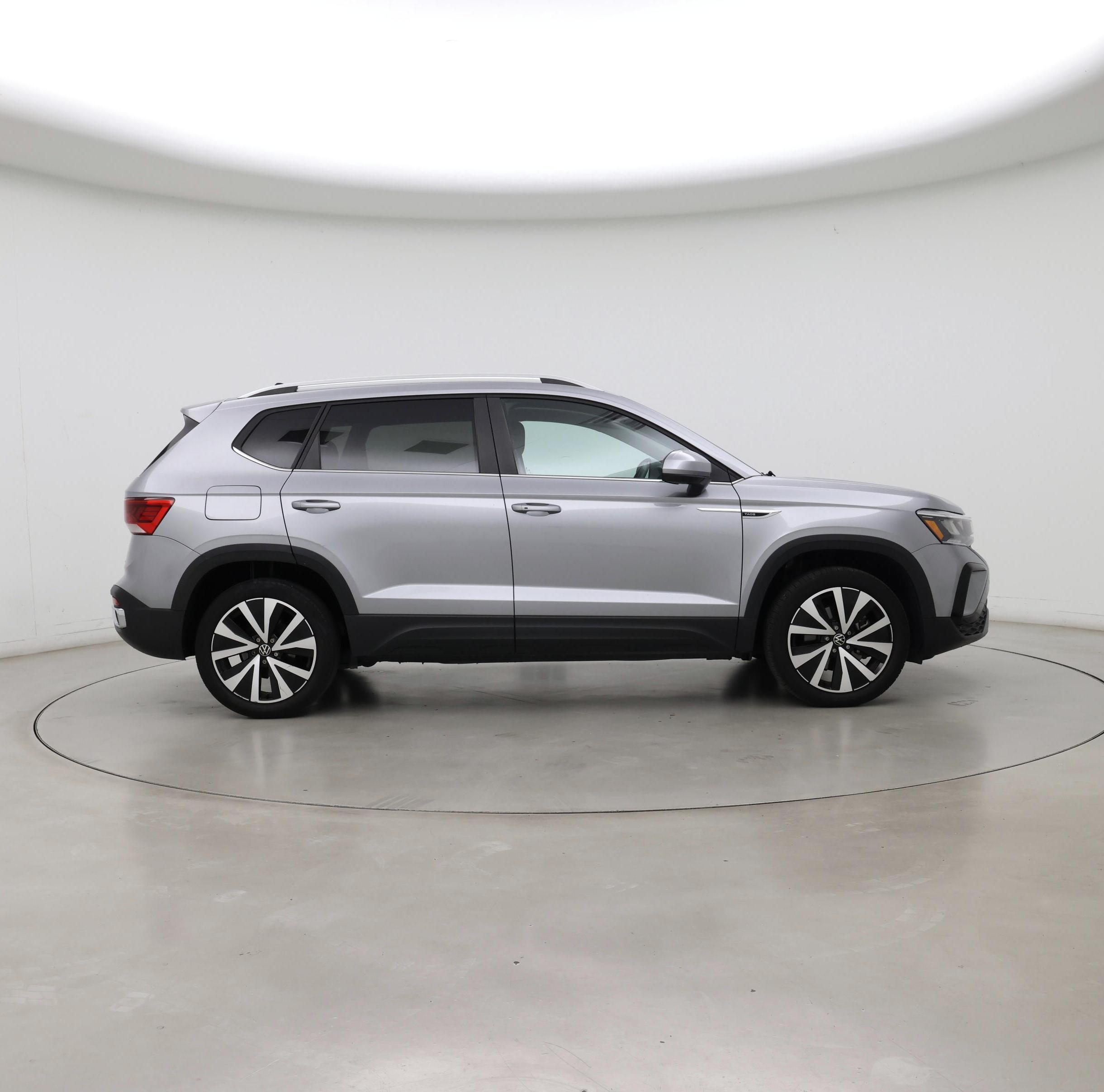 Thumbnail: 2023 Volkswagen Taos - 7