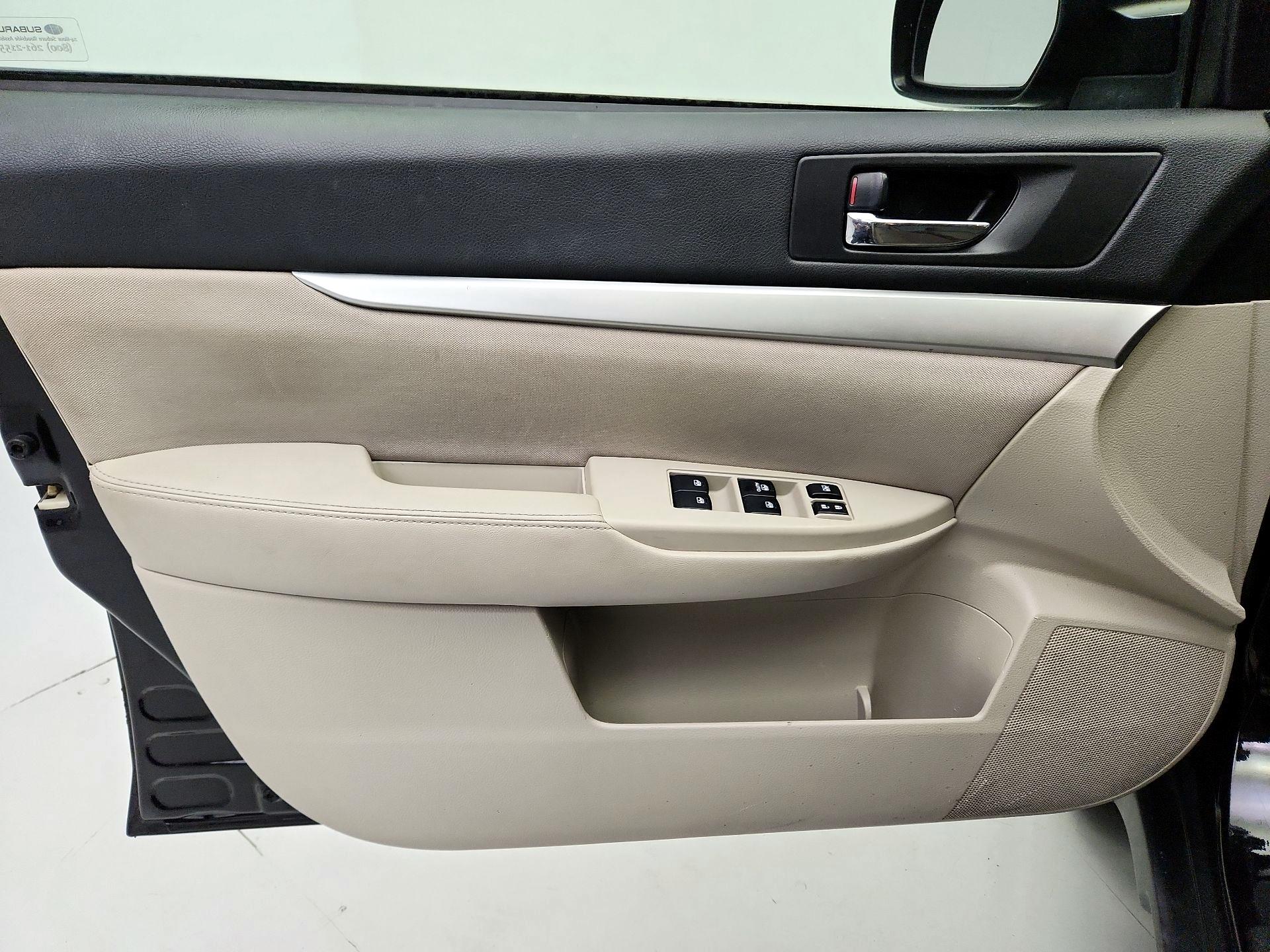 Thumbnail: 2014 Subaru Outback - 12