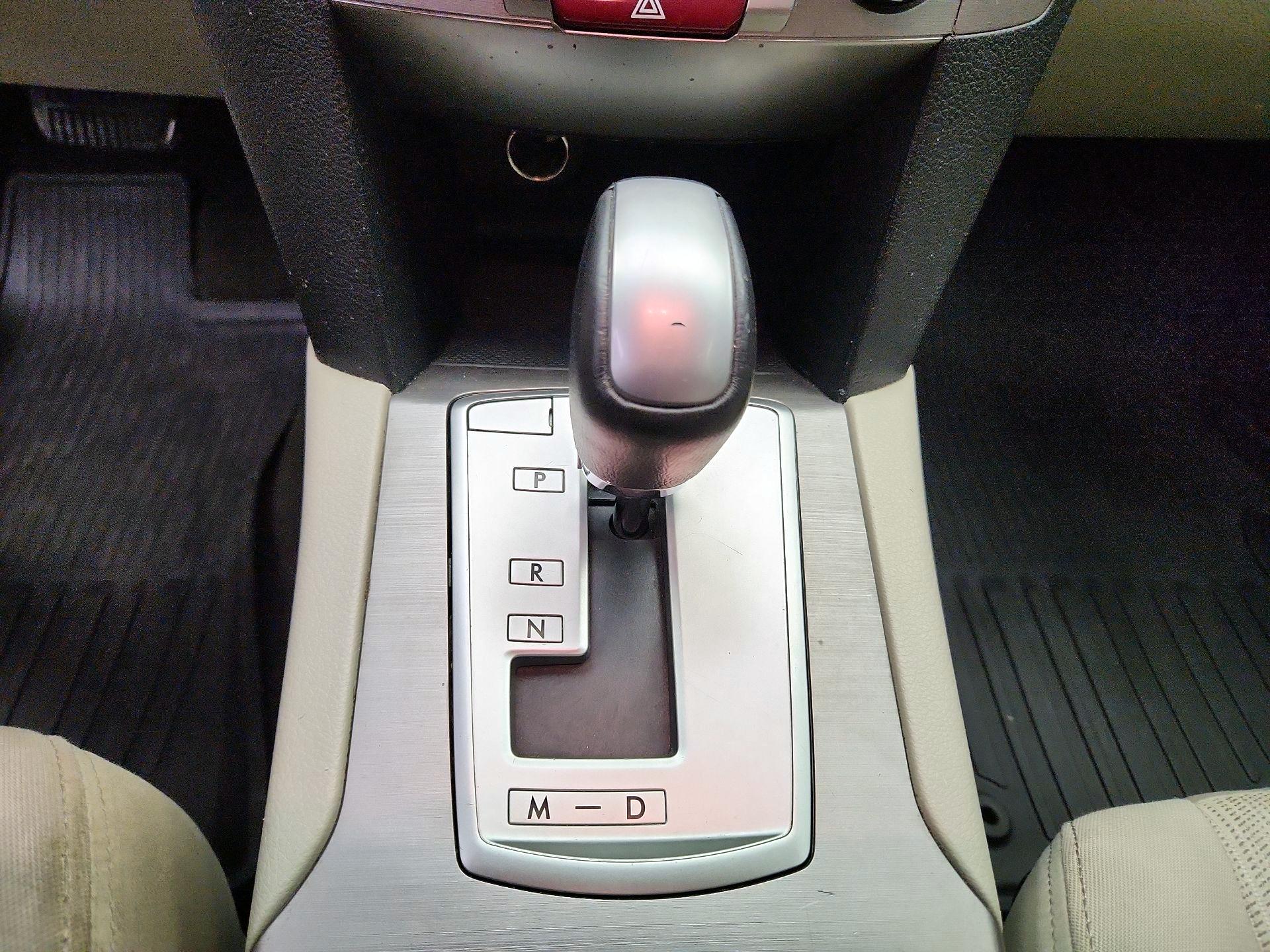 Thumbnail: 2014 Subaru Outback - 16