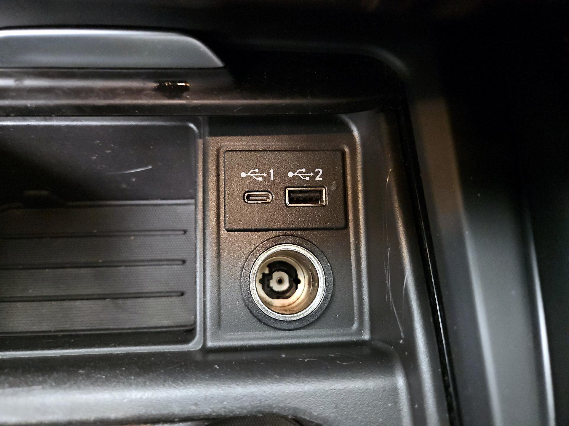 Thumbnail: 2021 INFINITI QX50 - 18