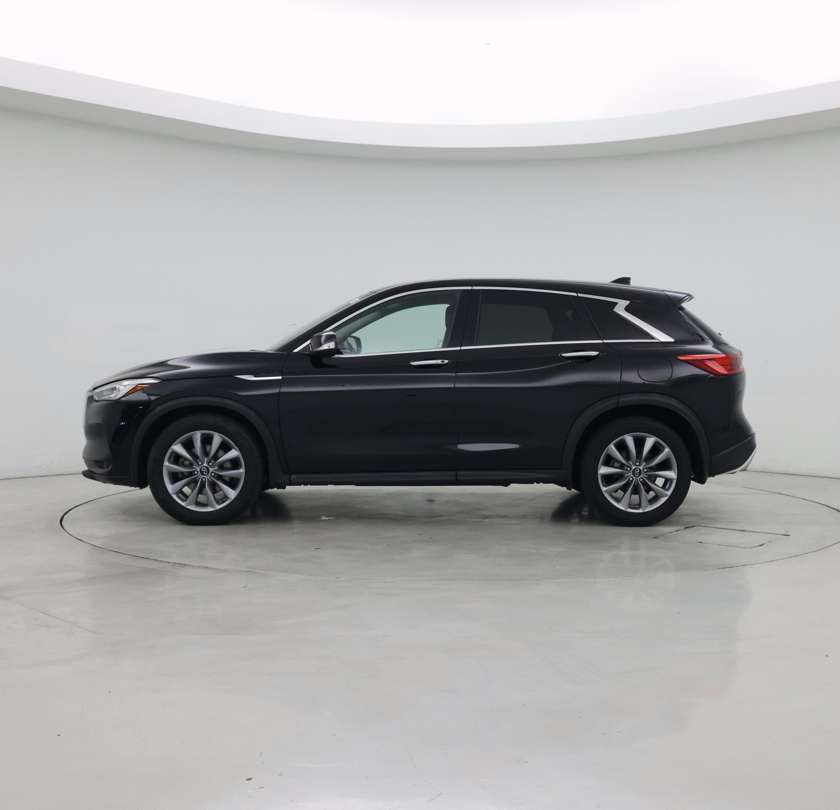 Thumbnail: 2021 INFINITI QX50 - 3