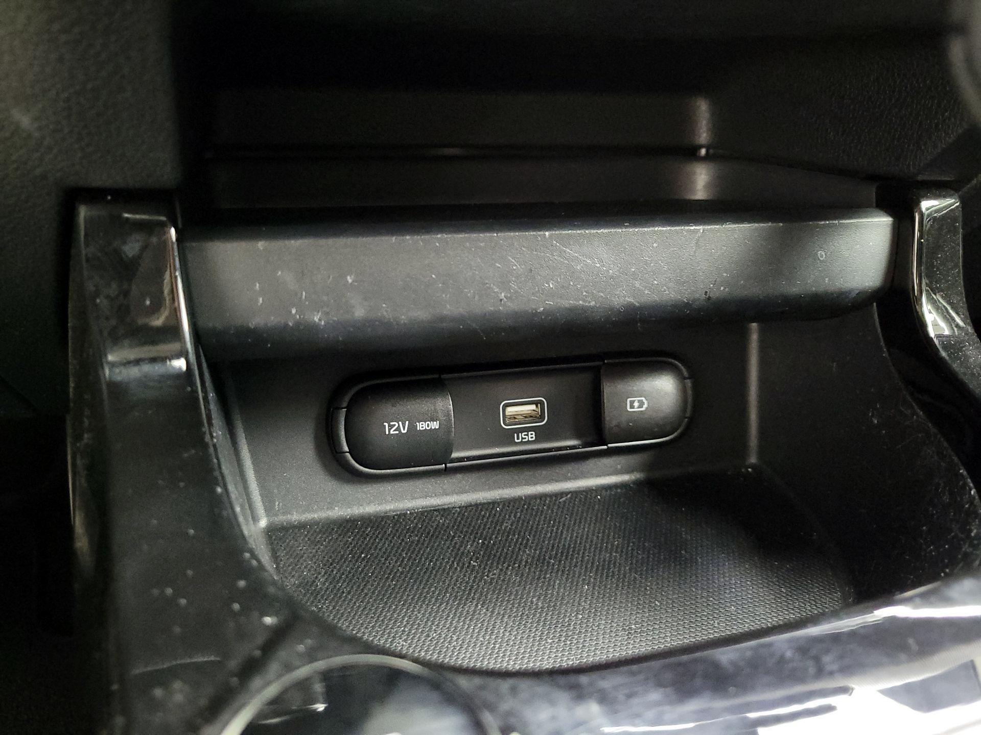 Thumbnail: 2023 Kia Seltos - 19